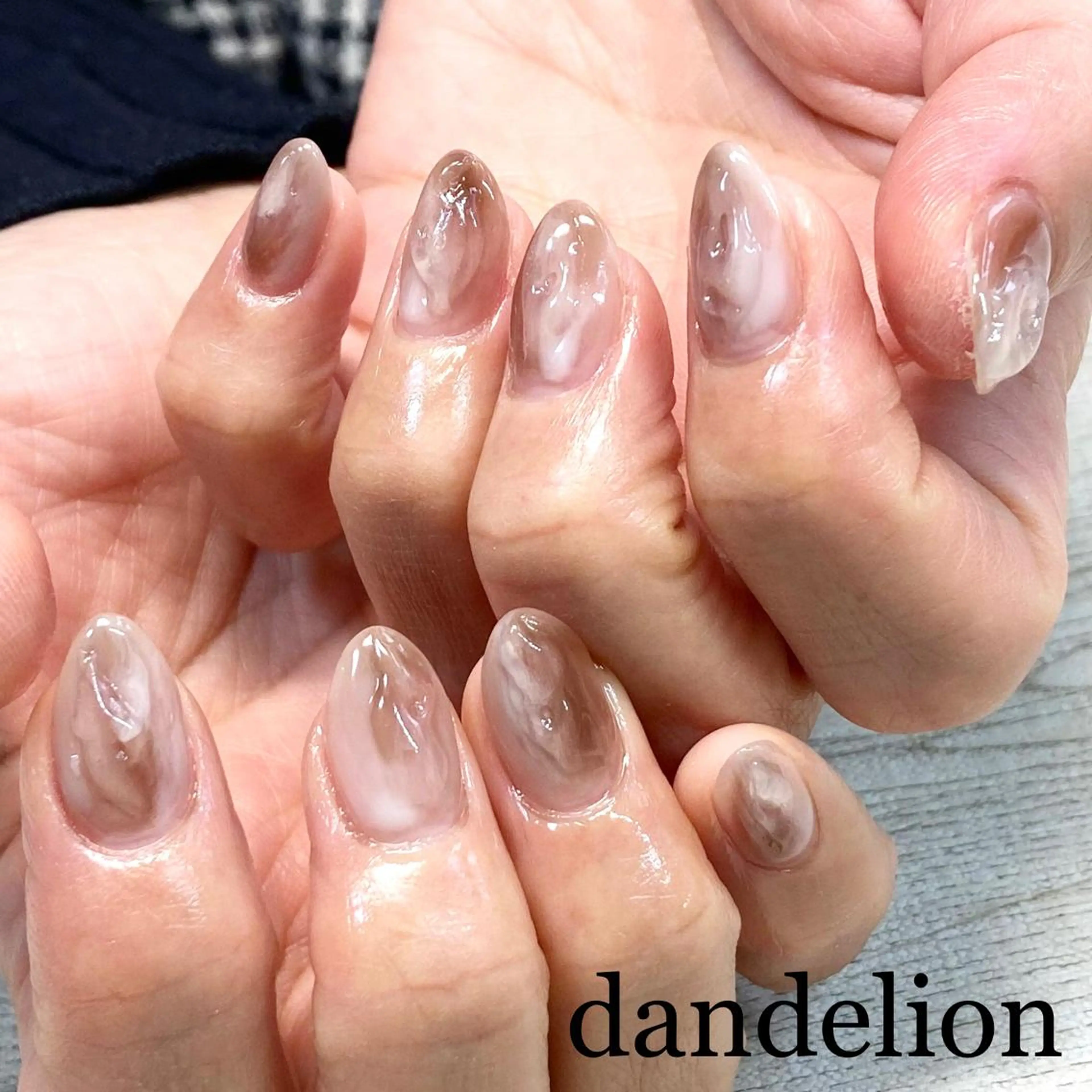 ネイル ハンドネイル ハンドケア dandelion ダンデライオンのネイルデザイン