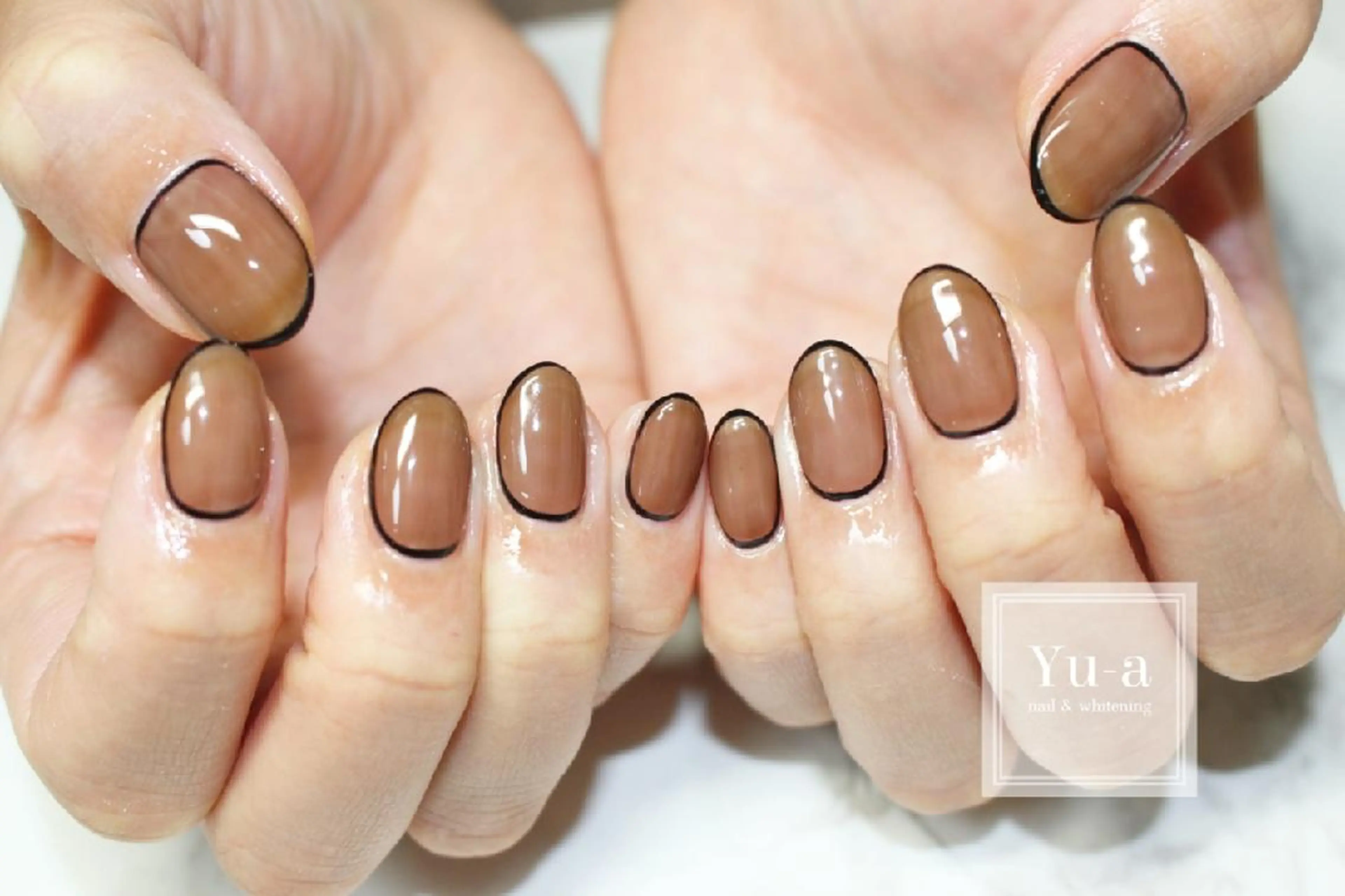 ネイル ブラウン ホワイト 冬ネイル ハンドネイル yu-a☆  ネイル ＆ホワイトニングのネイルデザイン