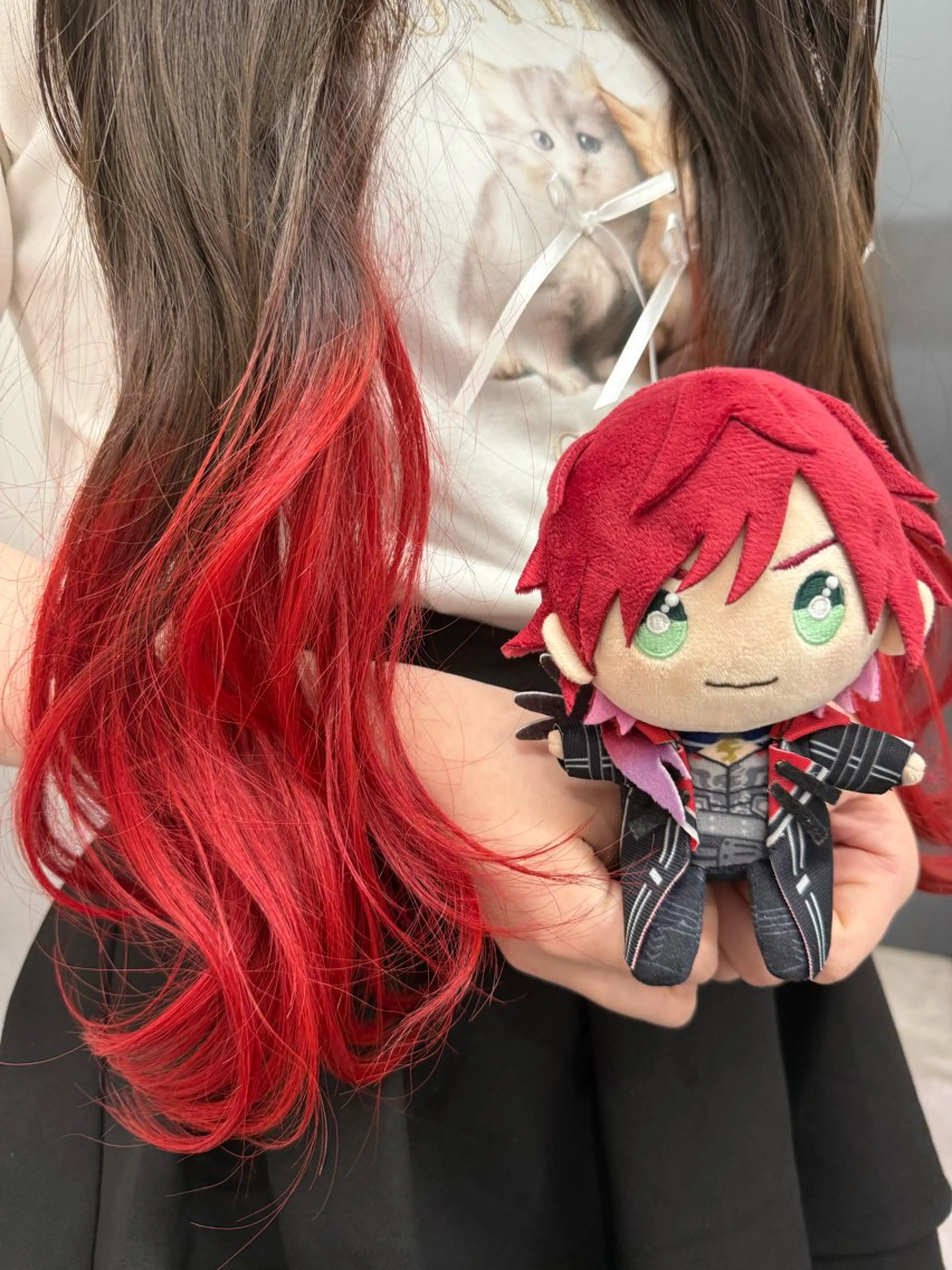 セミロング カラー ボルドーカラー グラデーションカラー ヘアカラー インナーカラー/推し ウルフ/アニメカラーのヘアスタイル