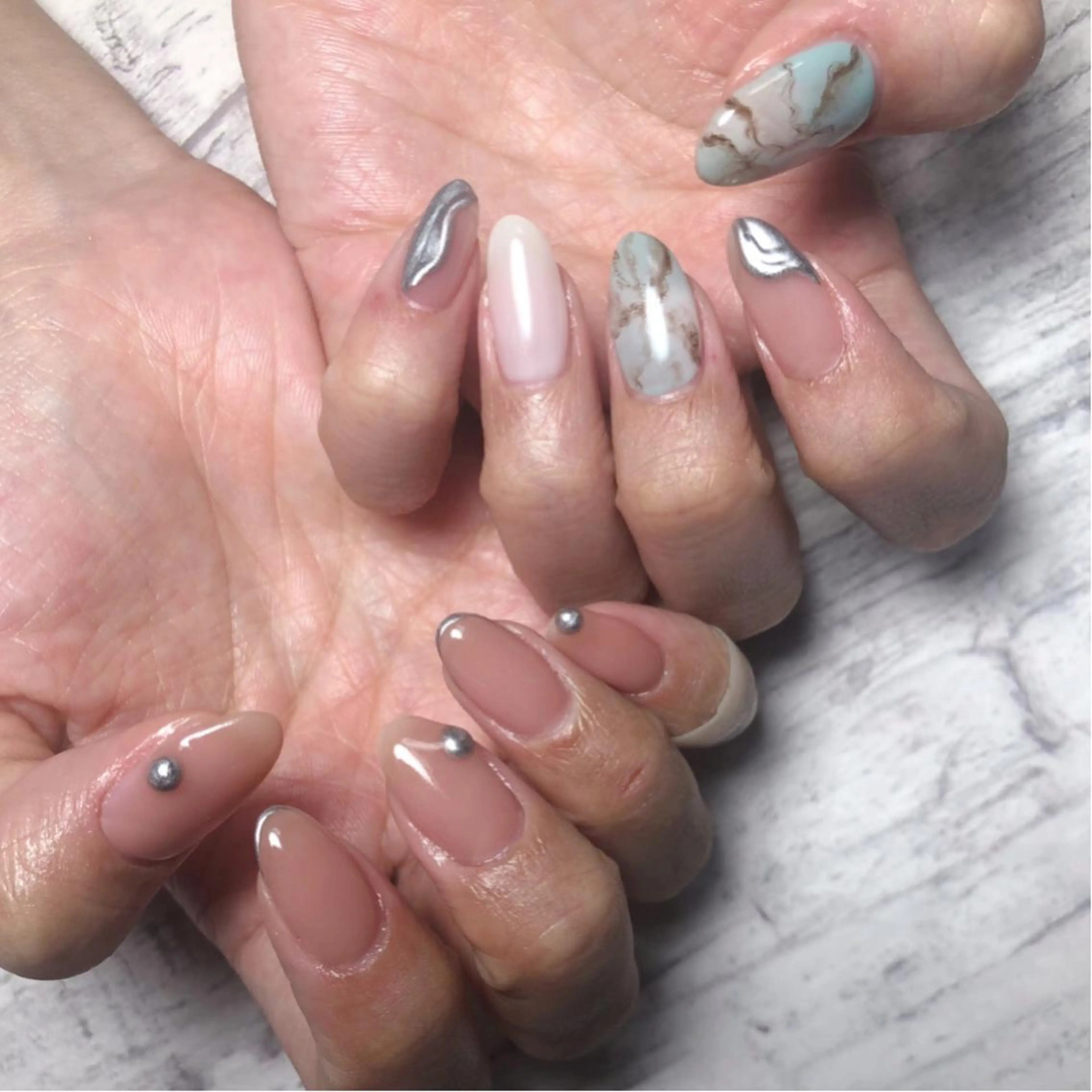 ネイル 個室ネイルサロンDolly  Girl〜ドーリーガール〜所属・DollyGirl KYOKOのネイルデザイン