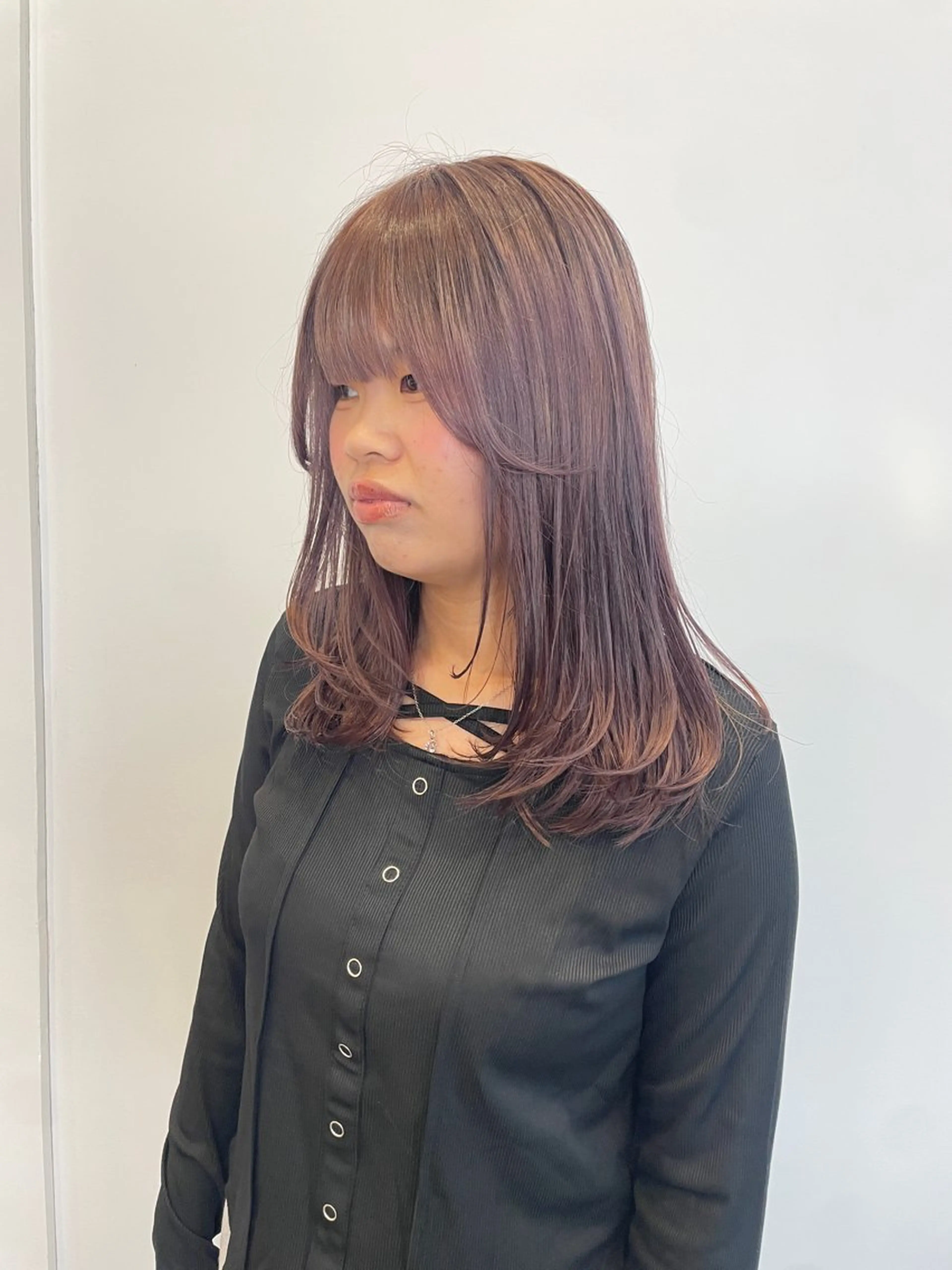 ロング カラー ピンクカラー ピンクパープル パープルカラー キルンサンピアン所属・ナチュラルカラー 児玉優香のヘアスタイル