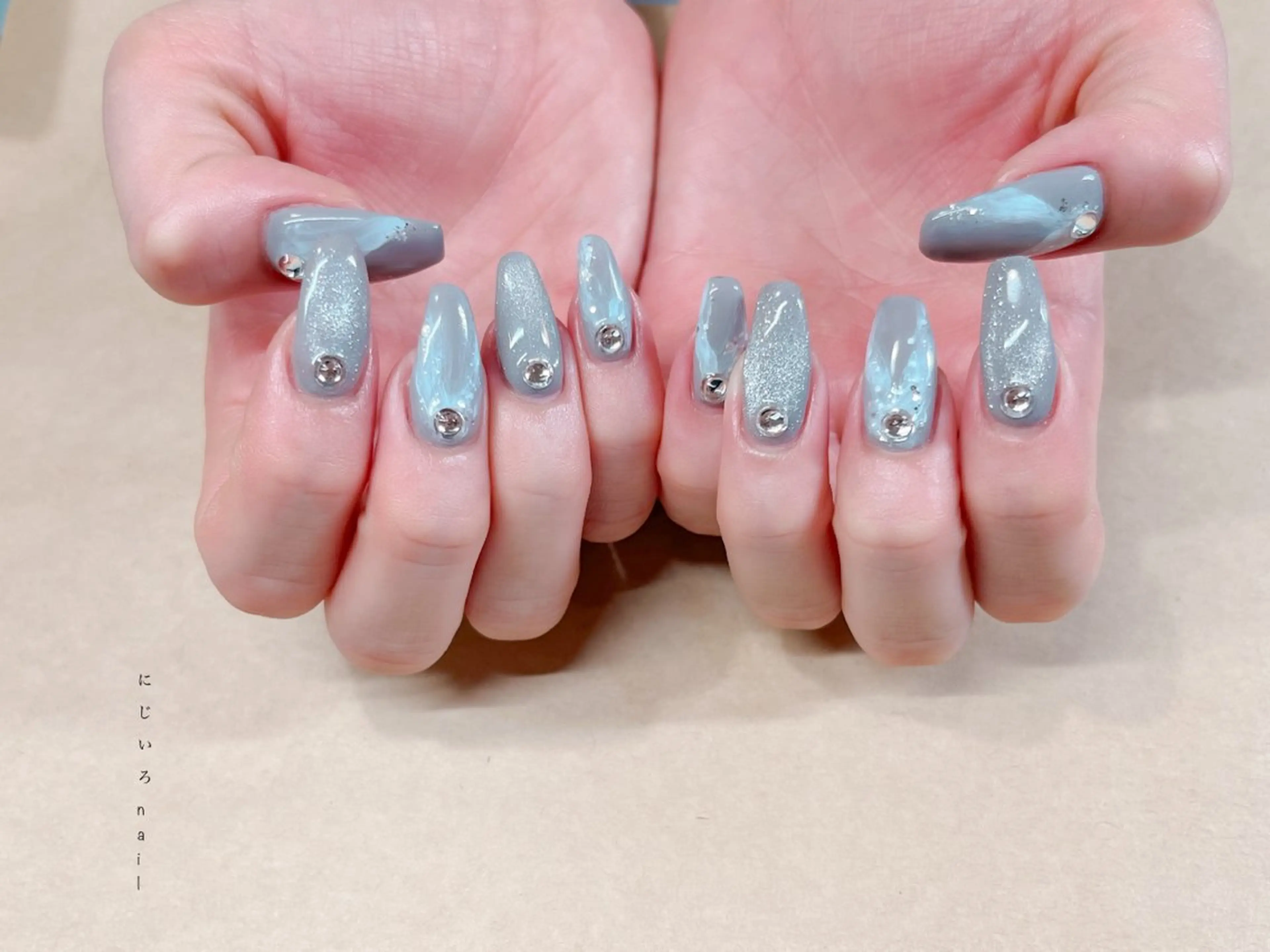 ネイル にじいろ nailのネイルデザイン
