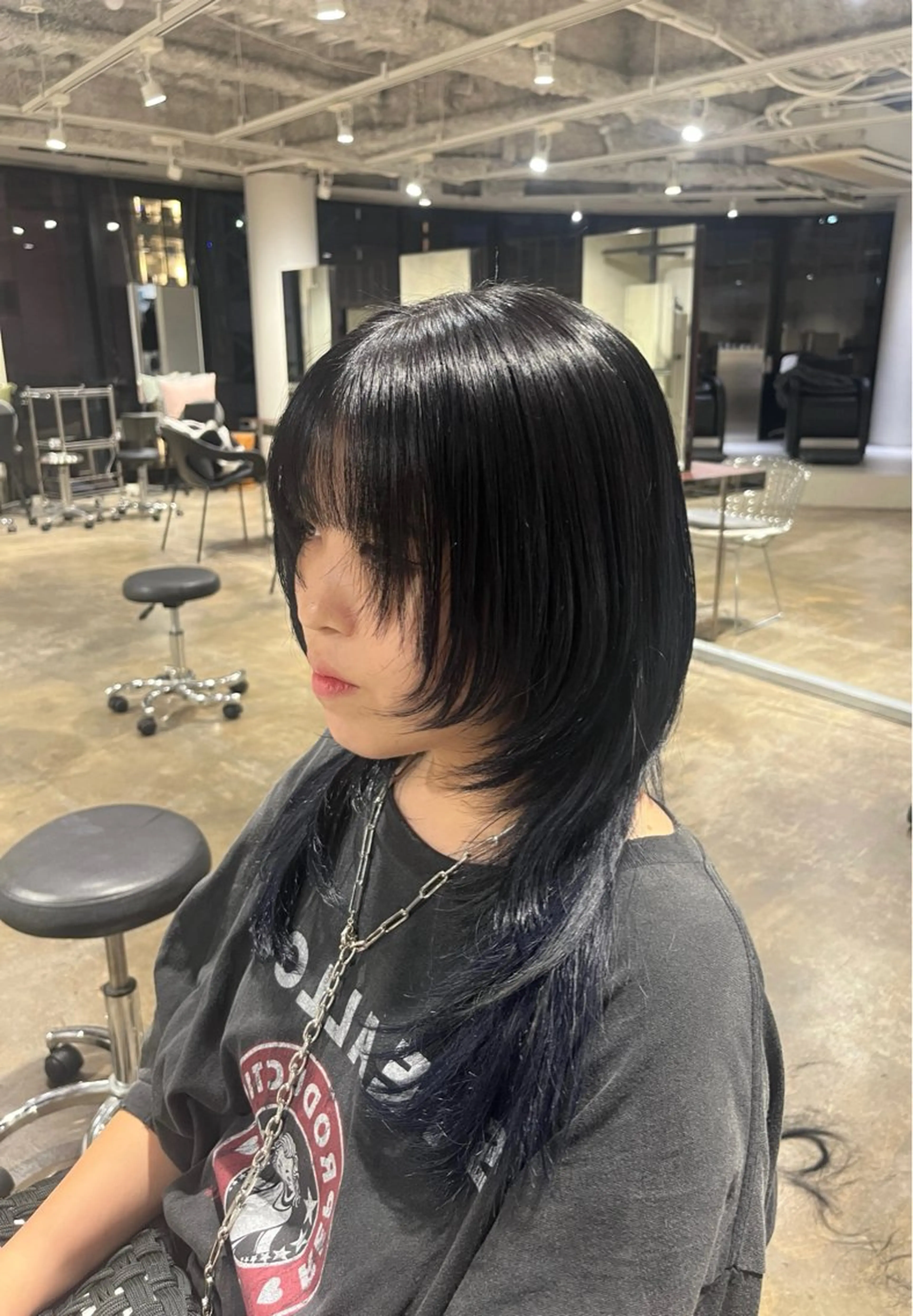 ロング ロング ウルフカット Shion/ レイヤー/髪質改善のヘアスタイル