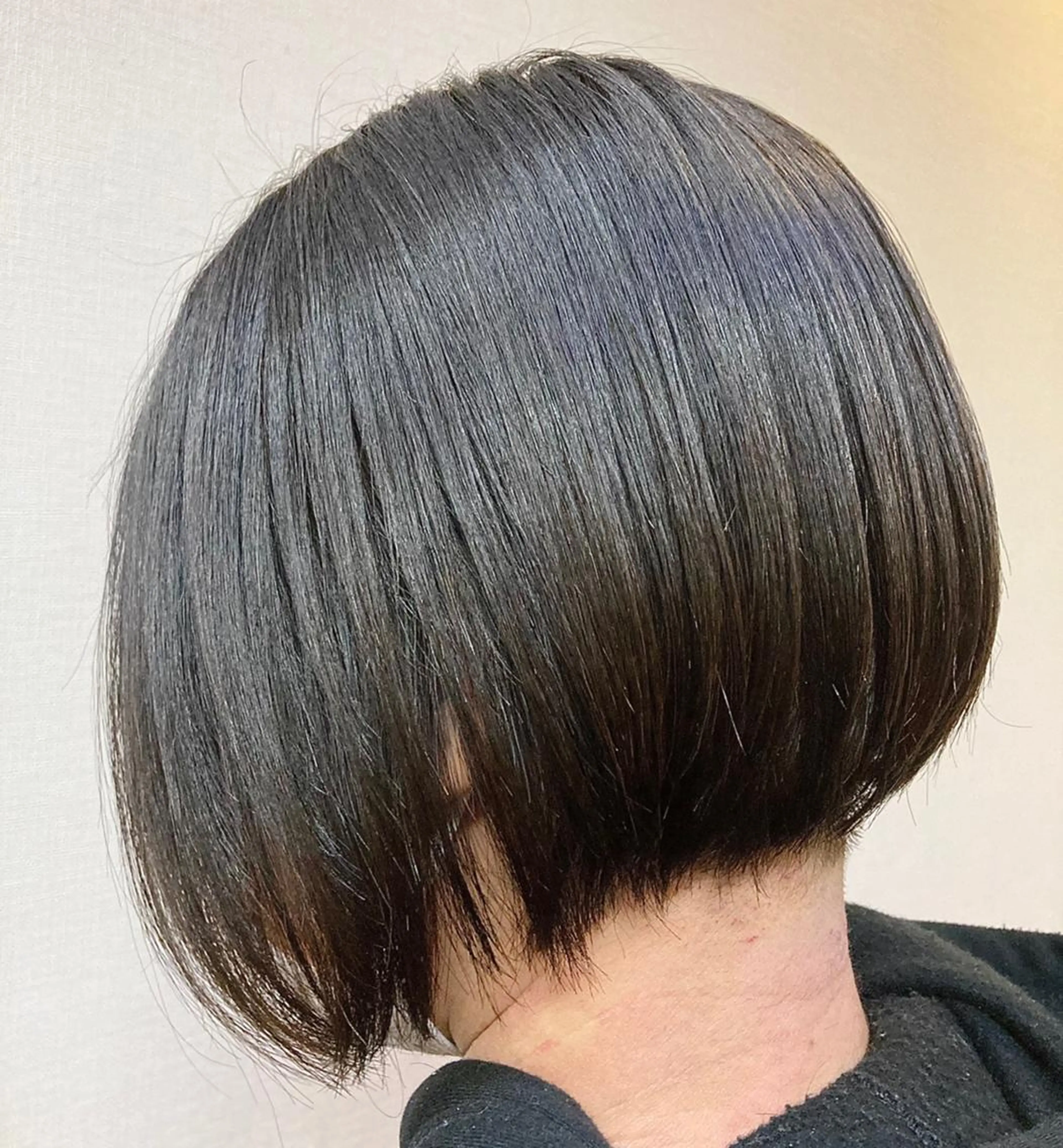 ショート ボブ 山下 明士のヘアスタイル