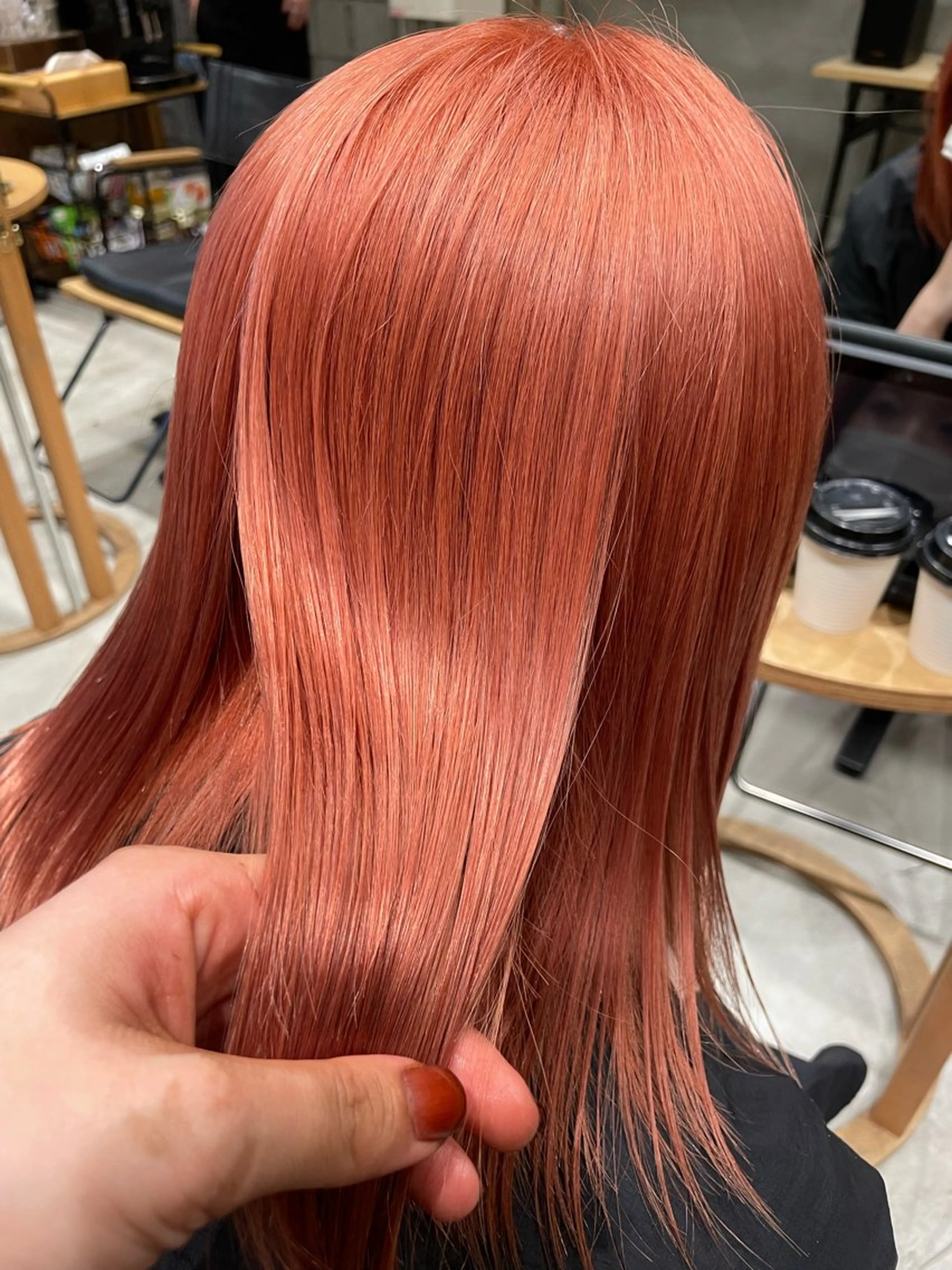 カラー wewe: momoeのヘアスタイル