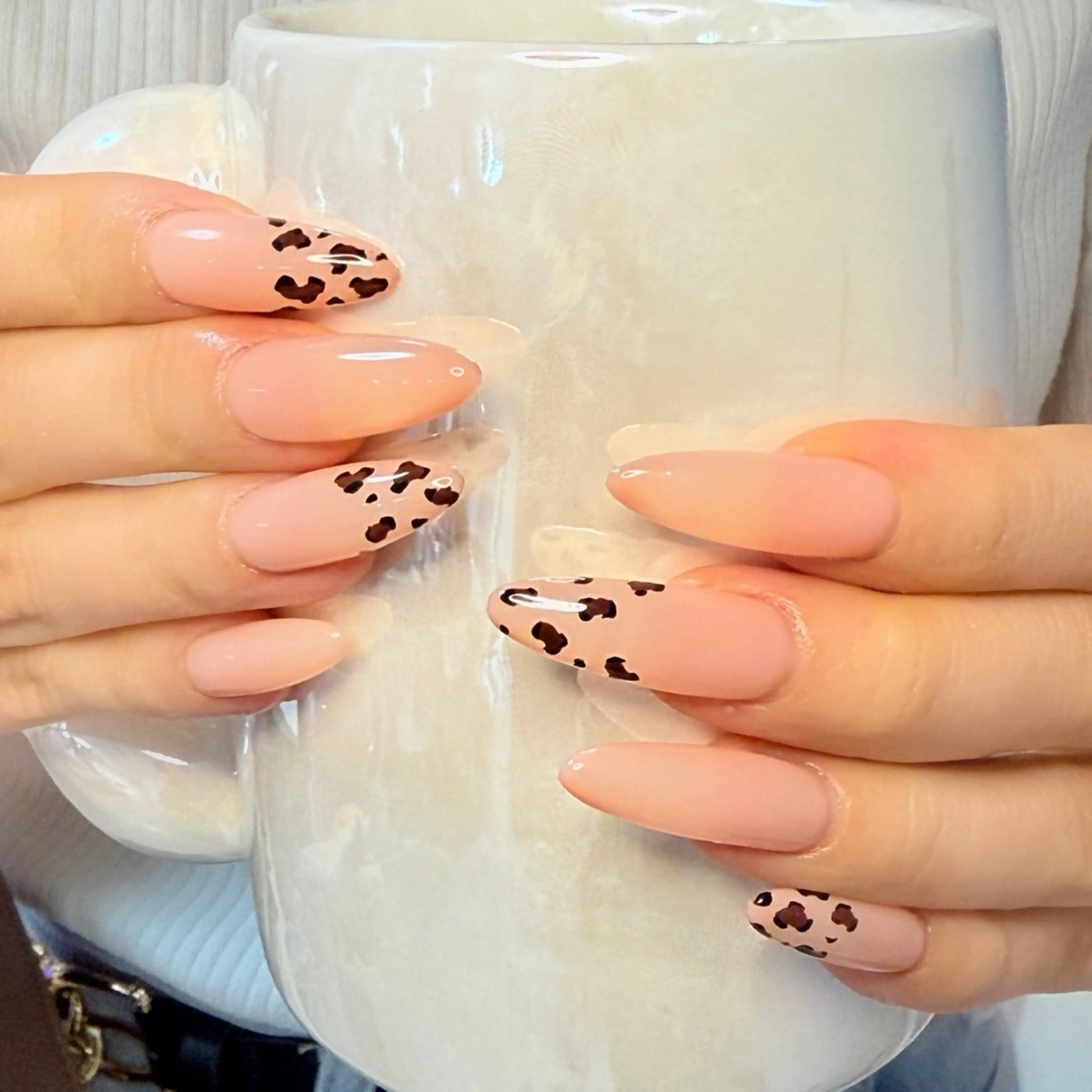 ネイル アートネイル オーロラネイル チークネイル フレンチネイル ガラスフレンチ ハンドネイル 🎀🎀YooLi Nail Salonのネイルデザイン