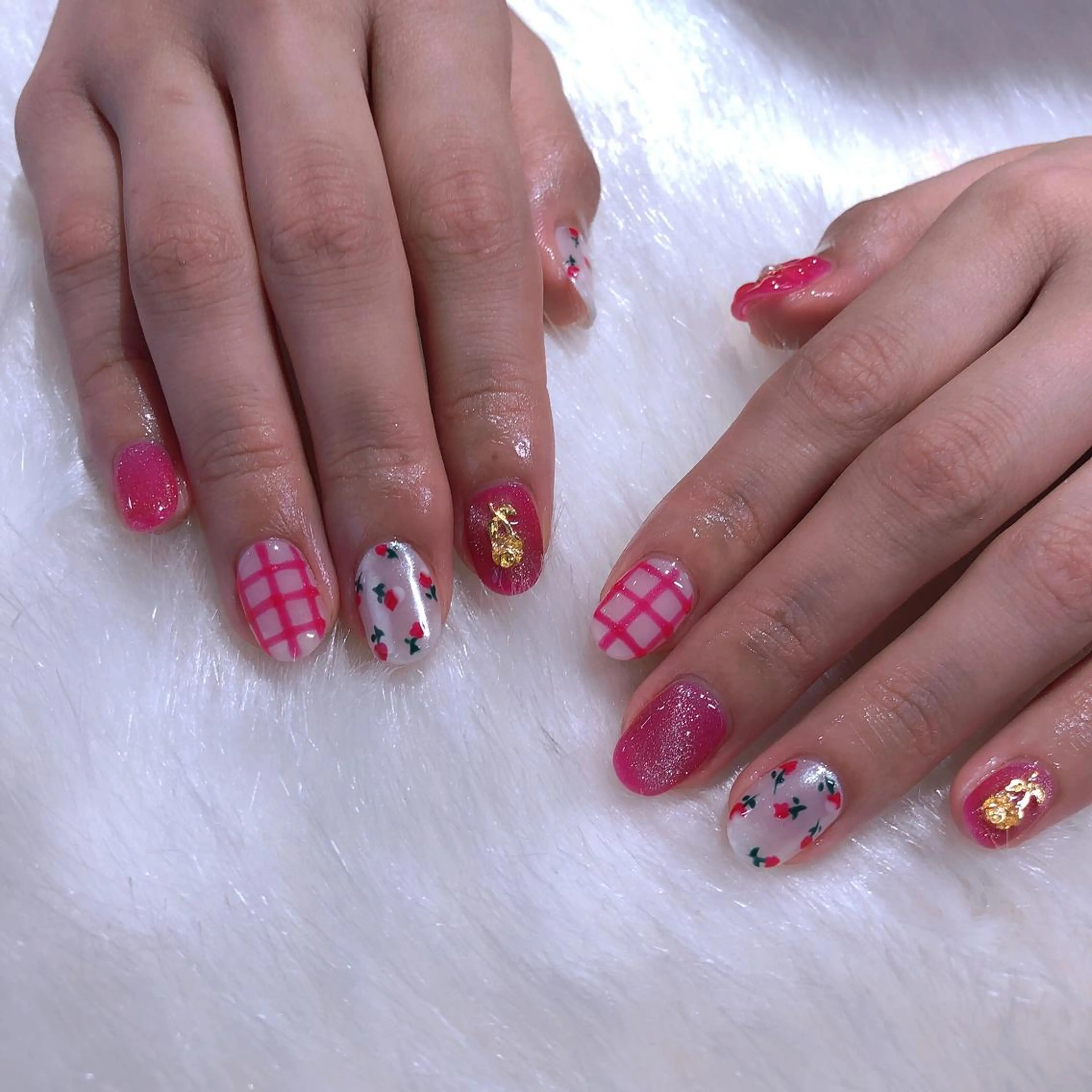 ネイル ハンドネイル フットネイル ハンドケア Nes.Nail所属・Miyagi Asamiのネイルデザイン