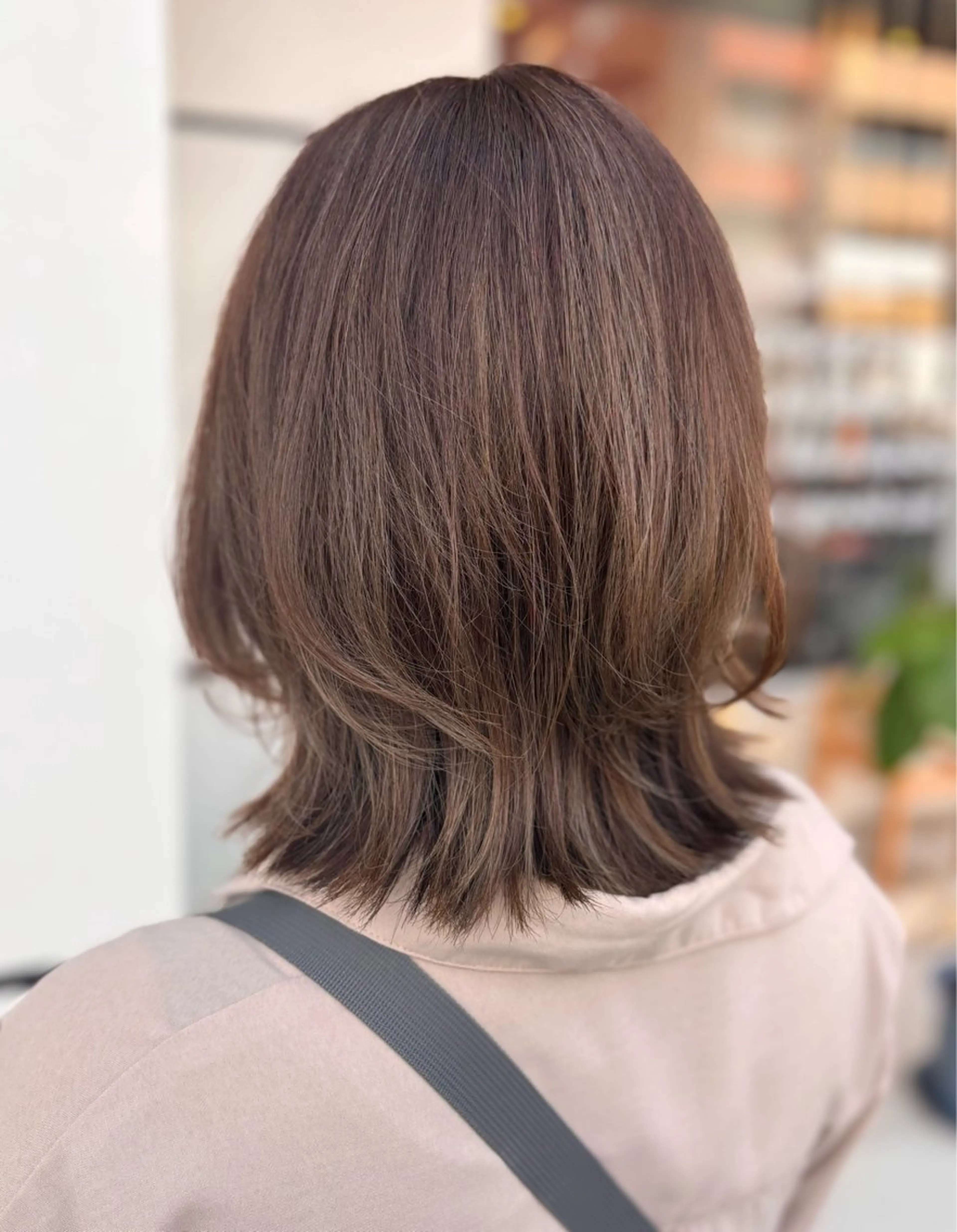 ミディアム カラー ミディアムレイヤー ハイライトカラー ハイライト レイヤーカット カット ヘアカラー トリートメント 森光みやび / WILLOW京橋のヘアスタイル