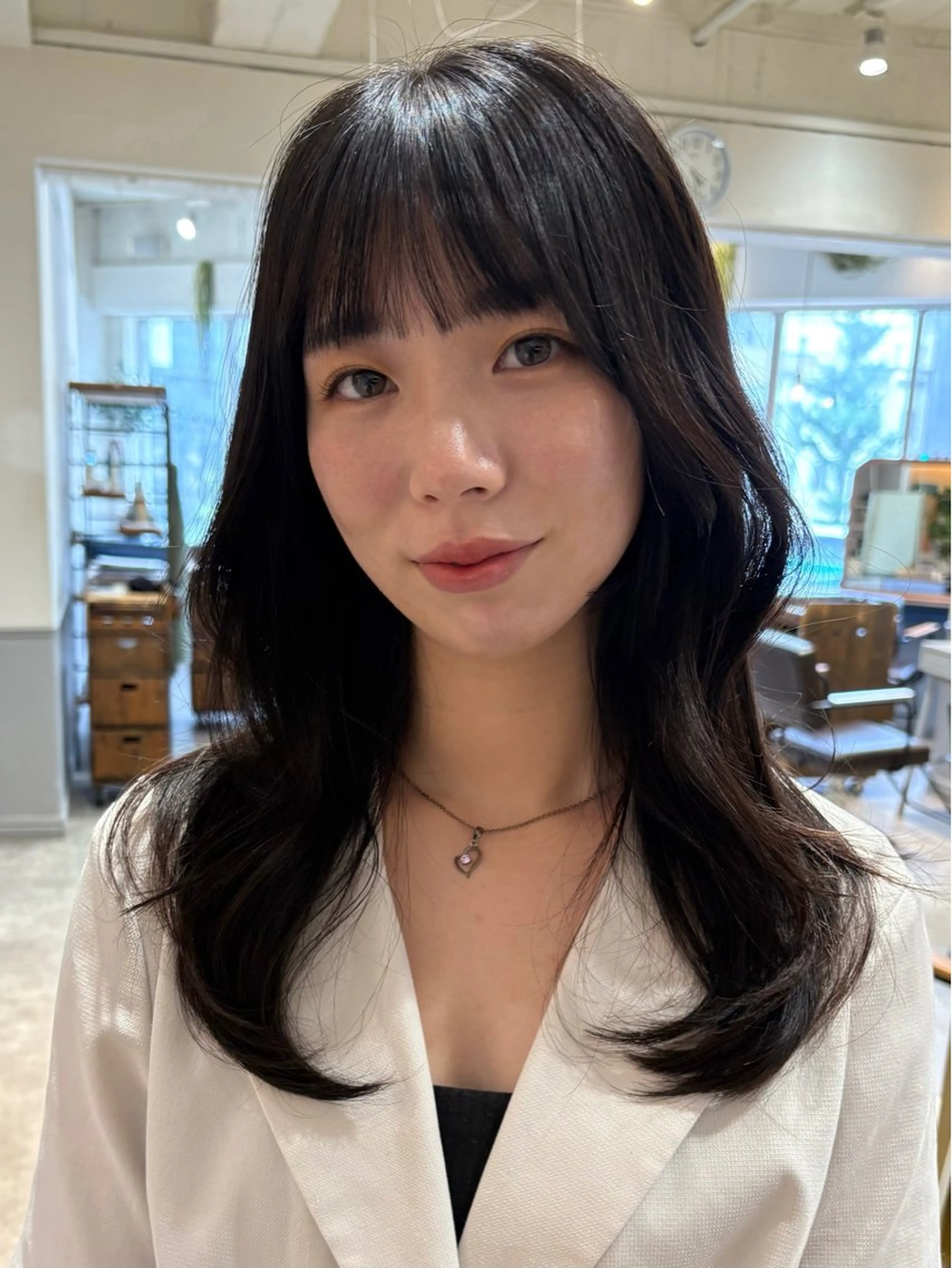 セミロング SIKI yuuna レイヤーカット🪽のヘアスタイル