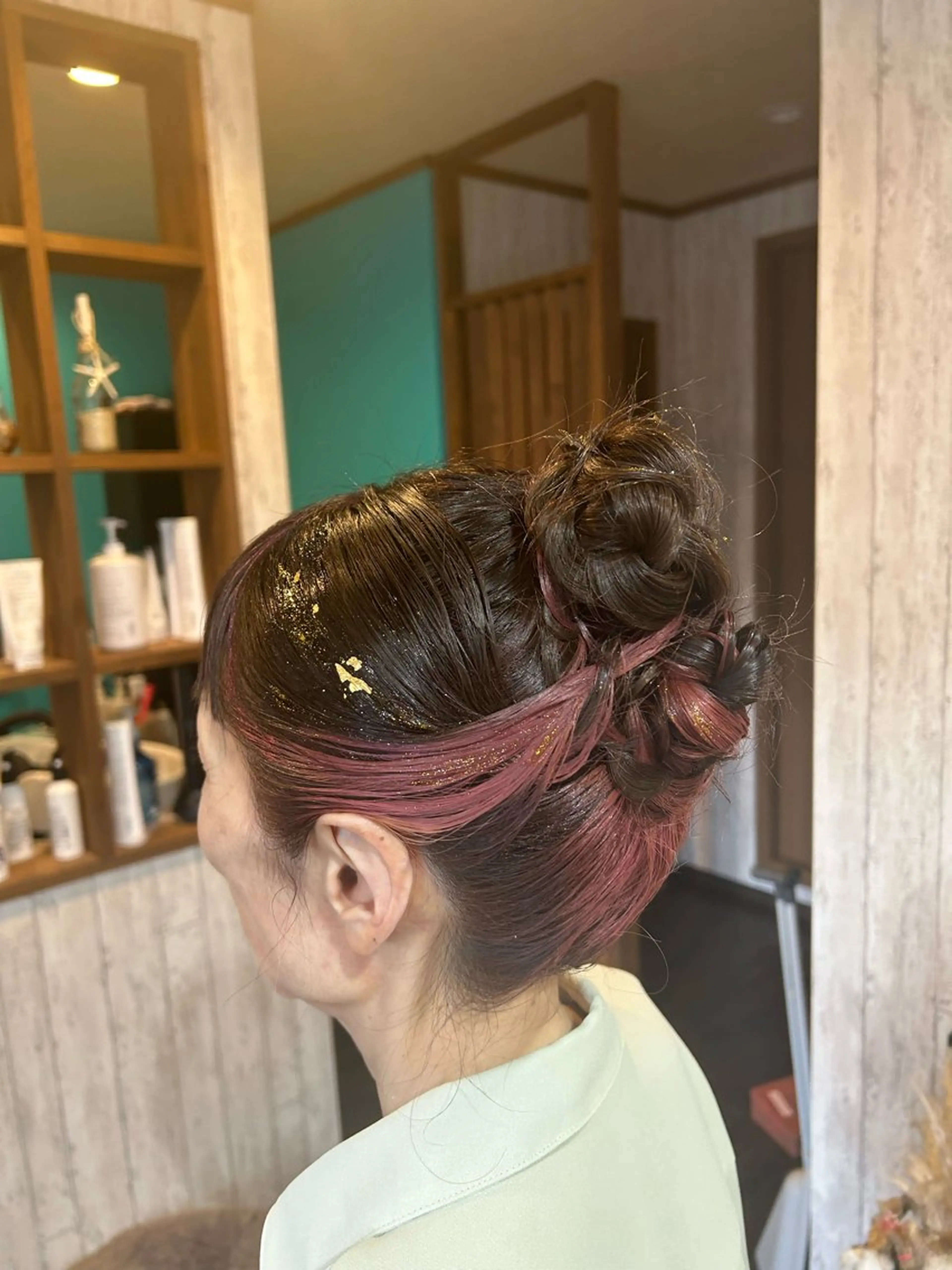 ロング 早坂 さくらのヘアスタイル