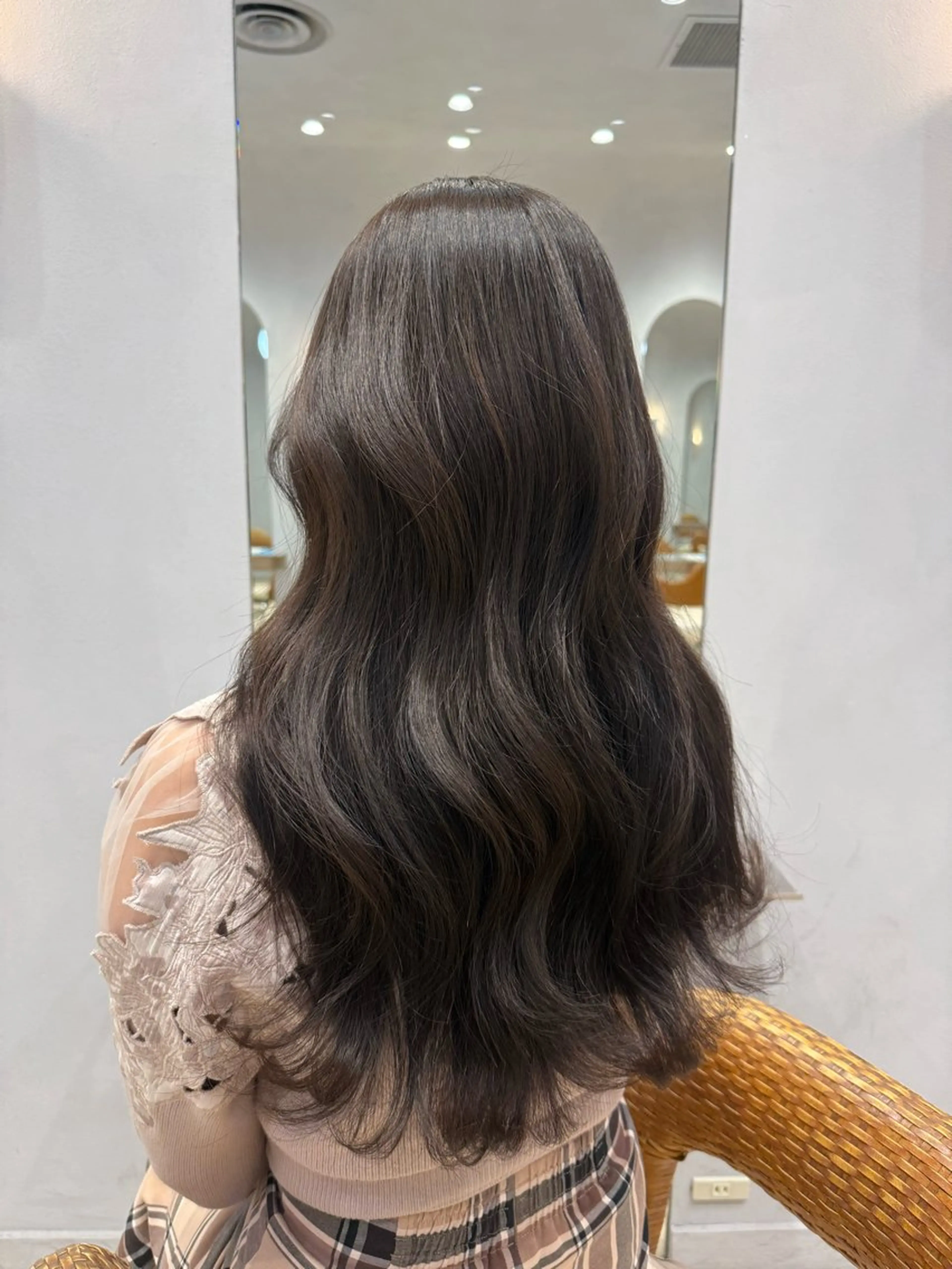 ロング カラー ヒジオカ リナのヘアスタイル