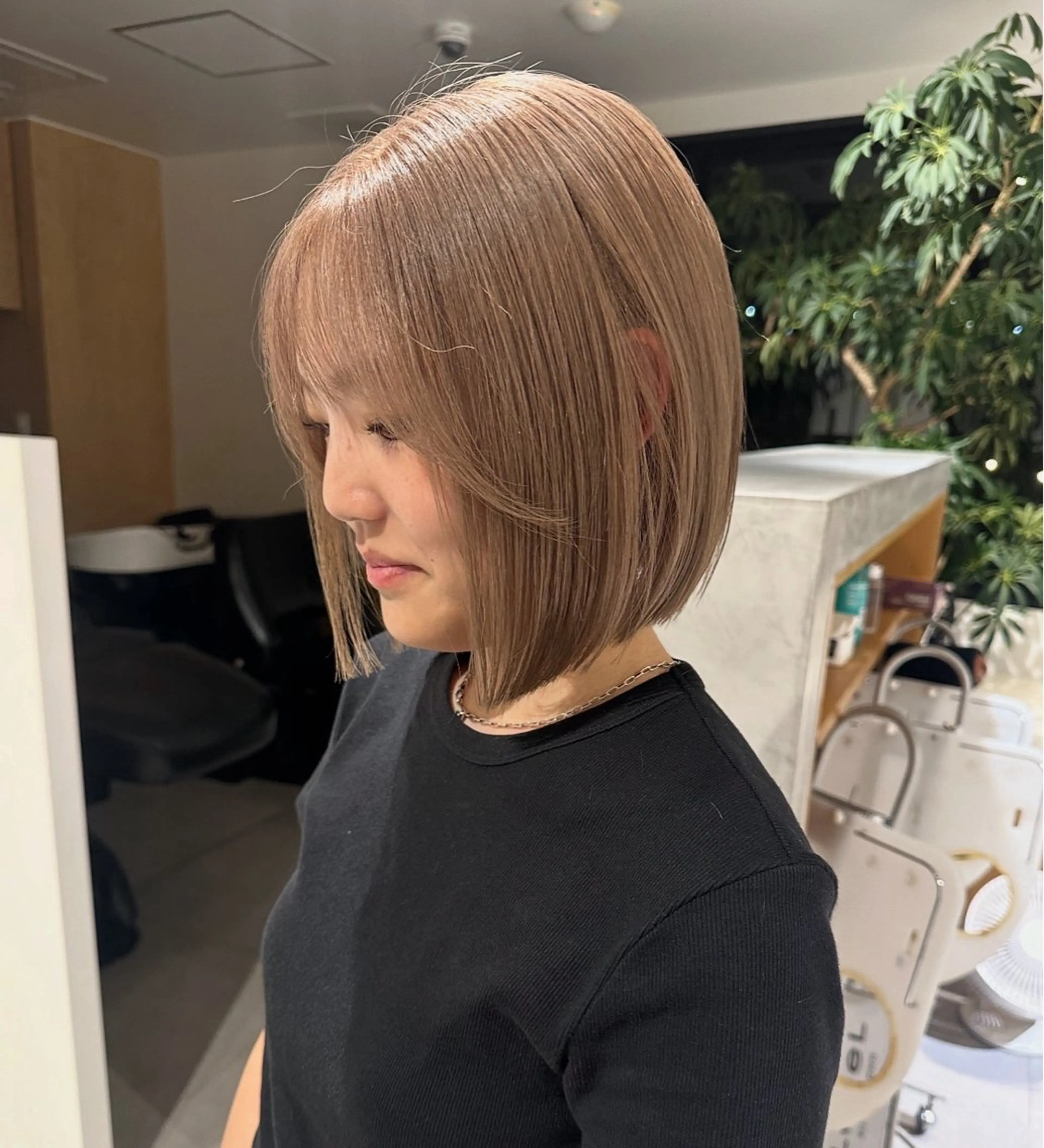 ショート カラー ハイトーンカラー 杉本 沙羅のヘアスタイル