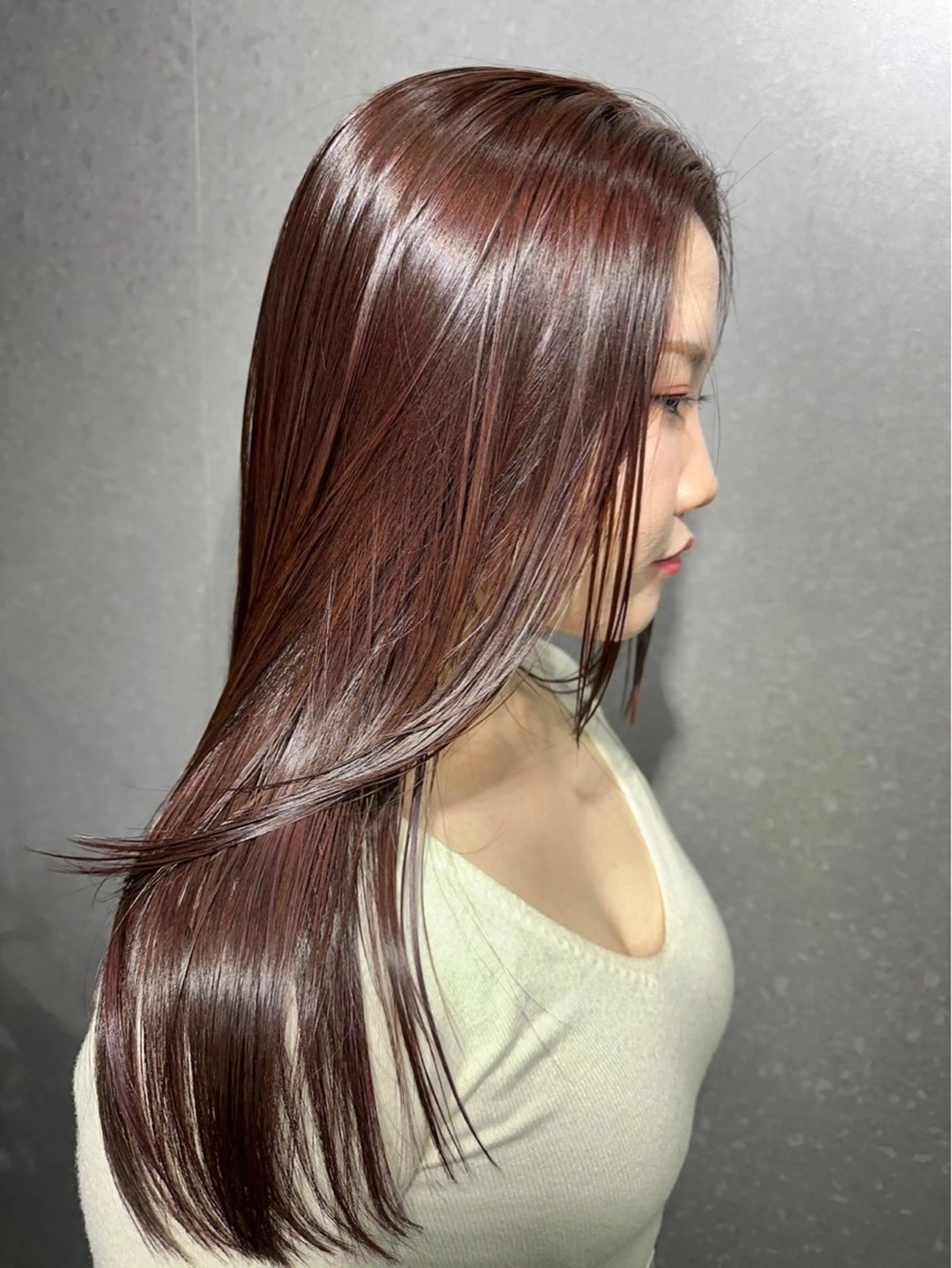 ロング チョコレートブラウン トリートメント est-r.Fukuoka 福岡博多店所属・arisa/艶カラー /透明感カラーのヘアスタイル