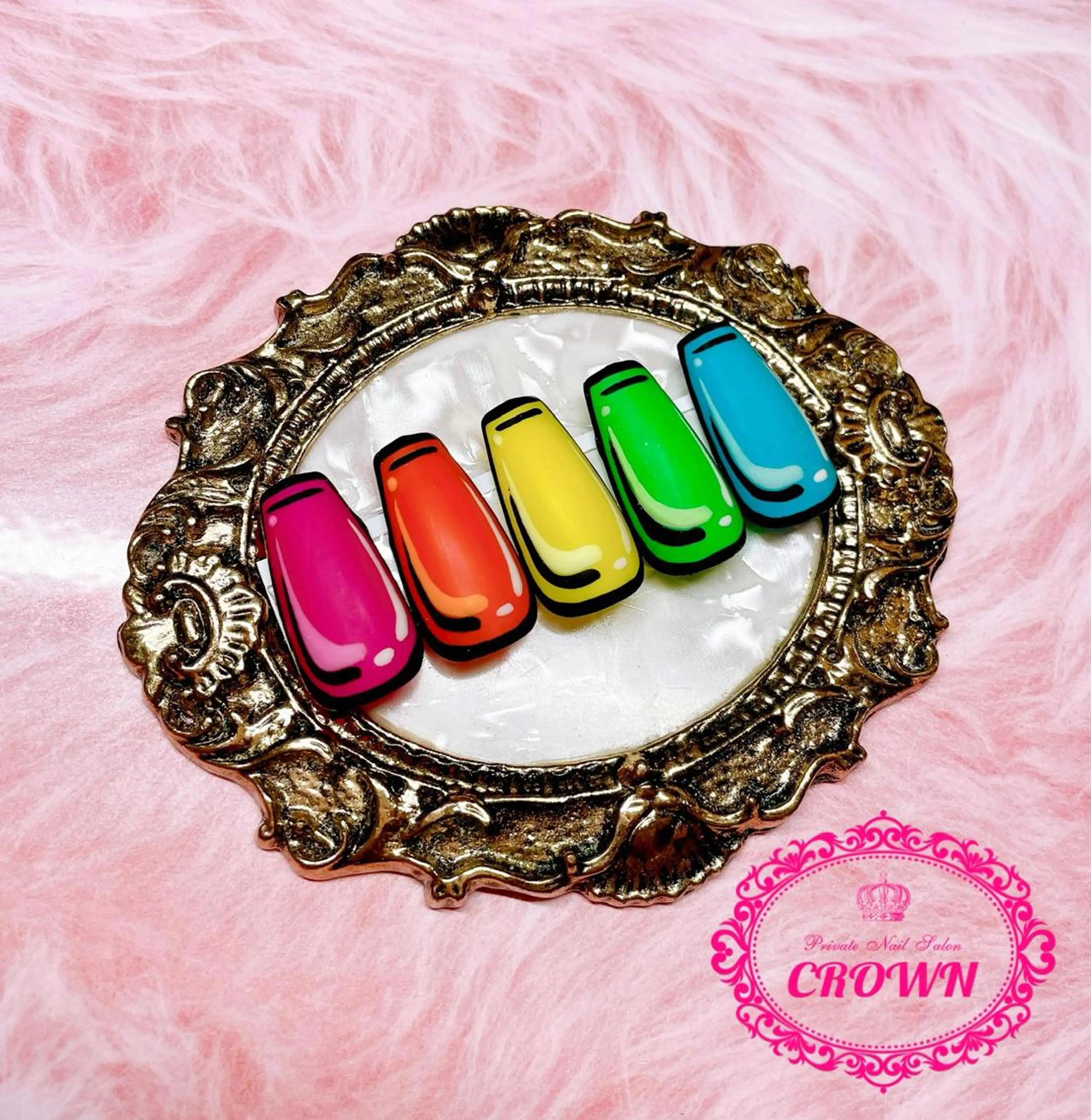 ネイル CROWN プライベートサロンのネイルデザイン