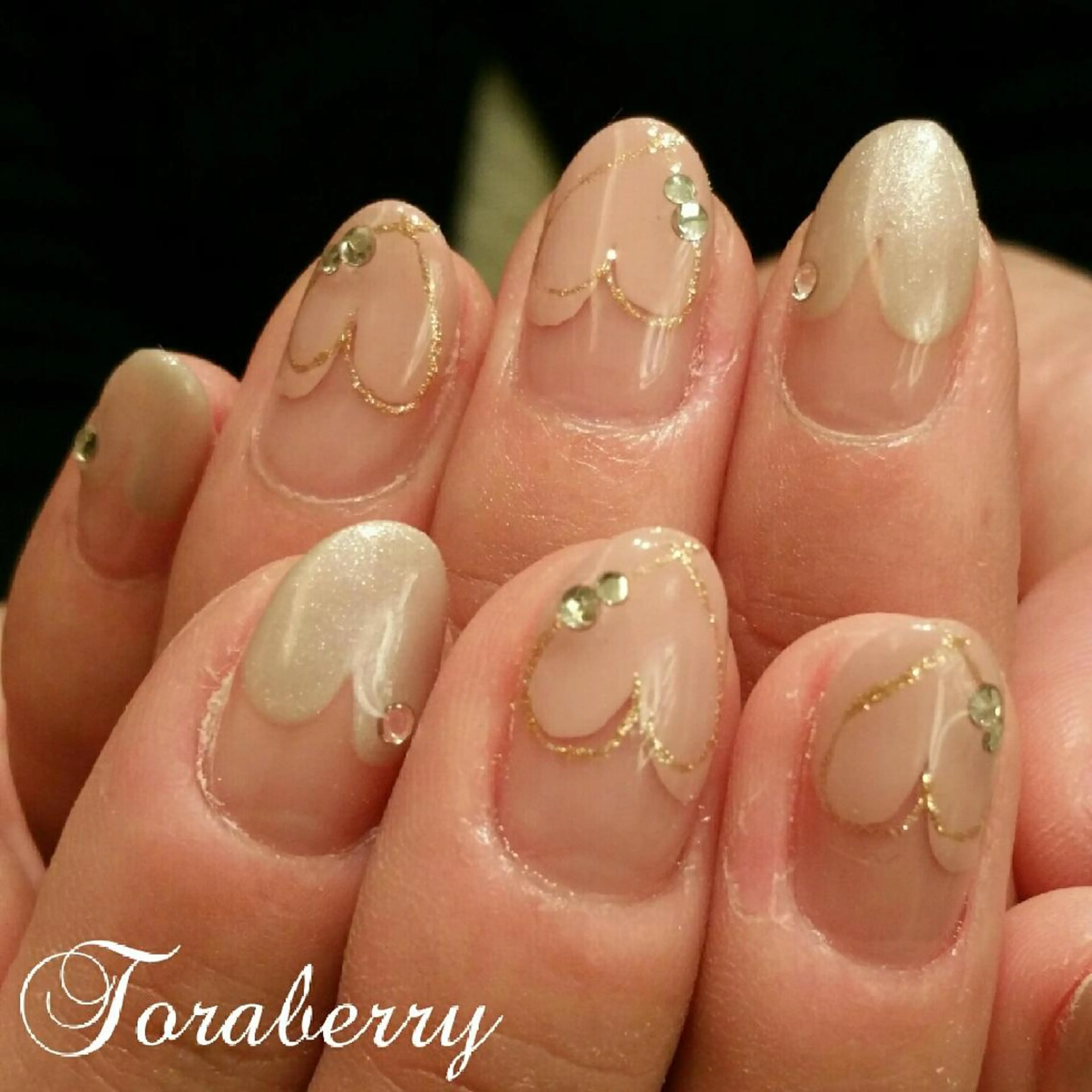 ネイル フレンチネイル ハート ネイリスト なつみのネイルデザイン