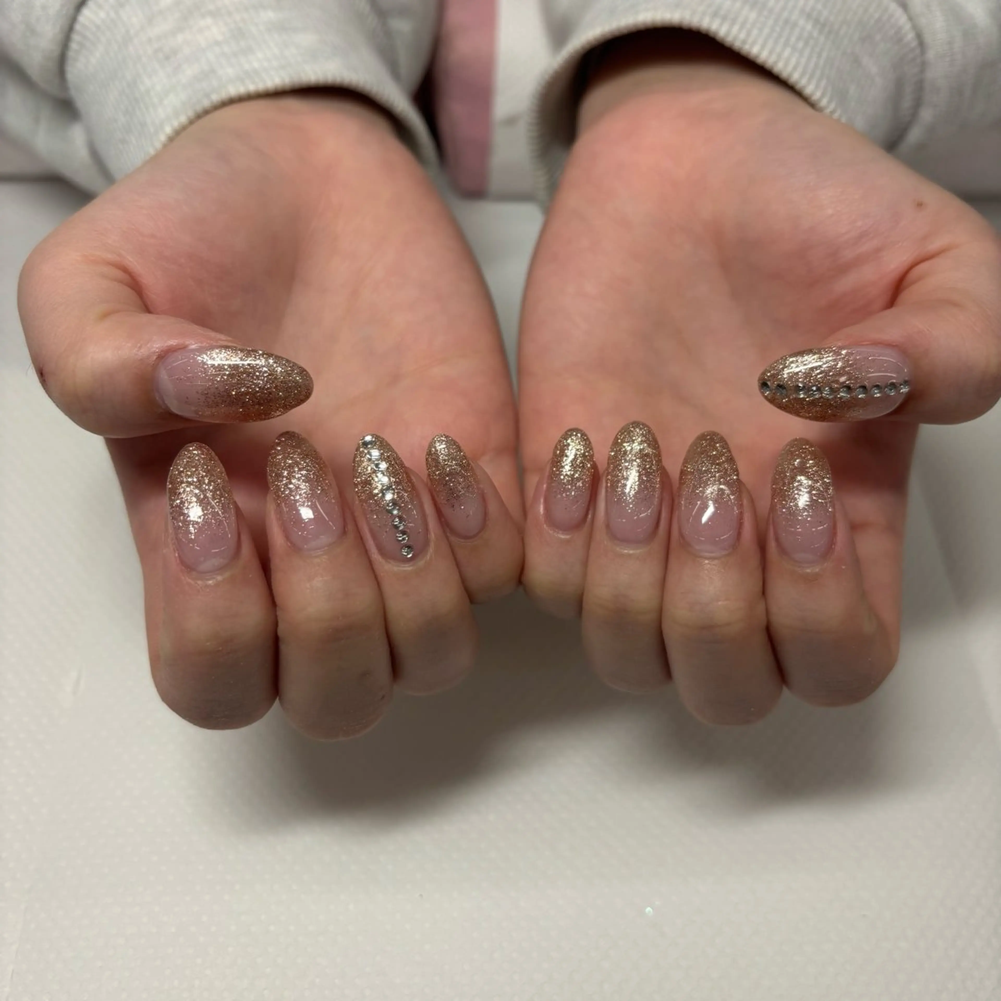 ネイル MAXKELLY梅田所属・〈MAXKELLY〉 HIROSEのネイルデザイン