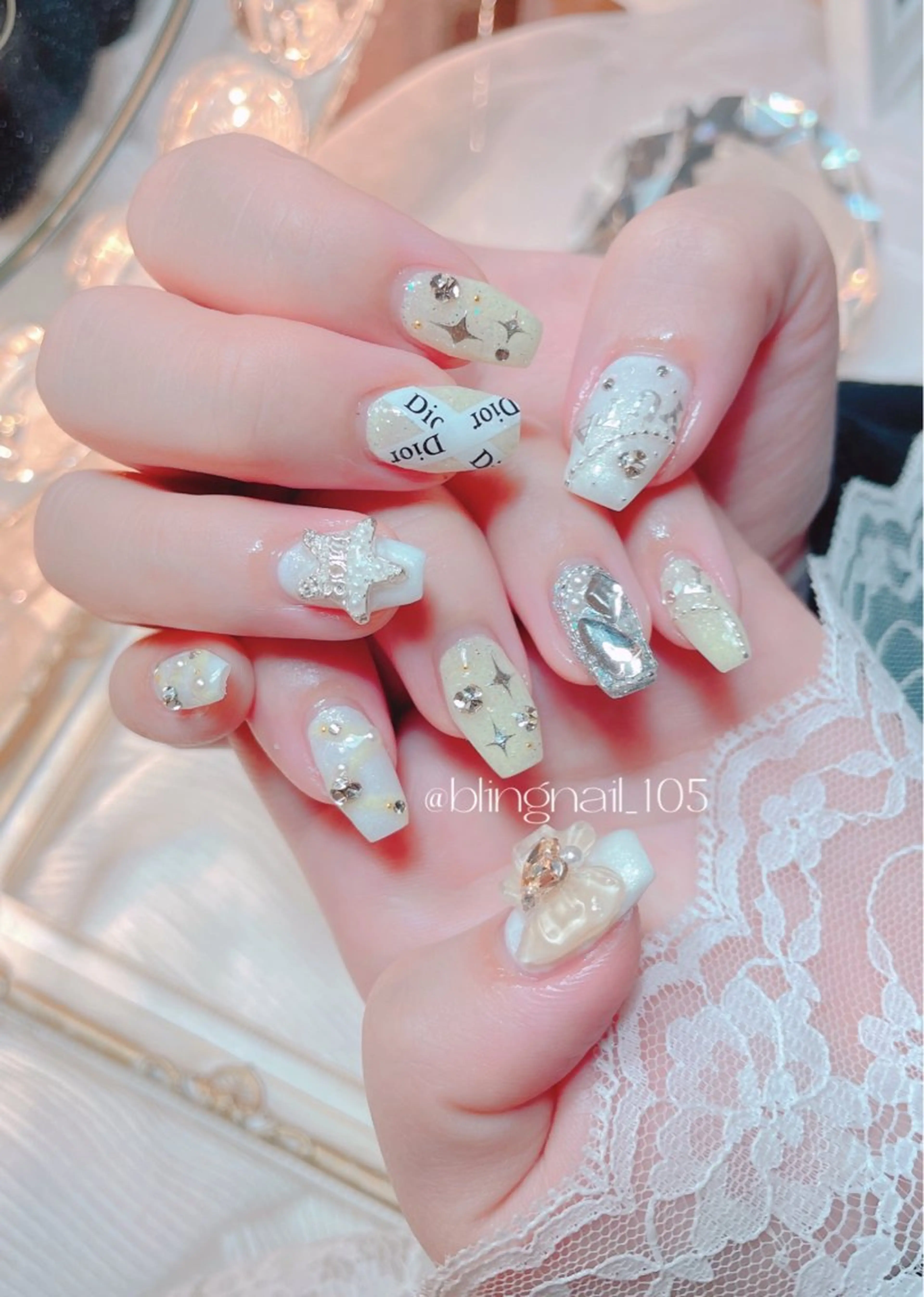 ネイル 23時まで❤︎韓国、 ワンホンネイルのネイルデザイン