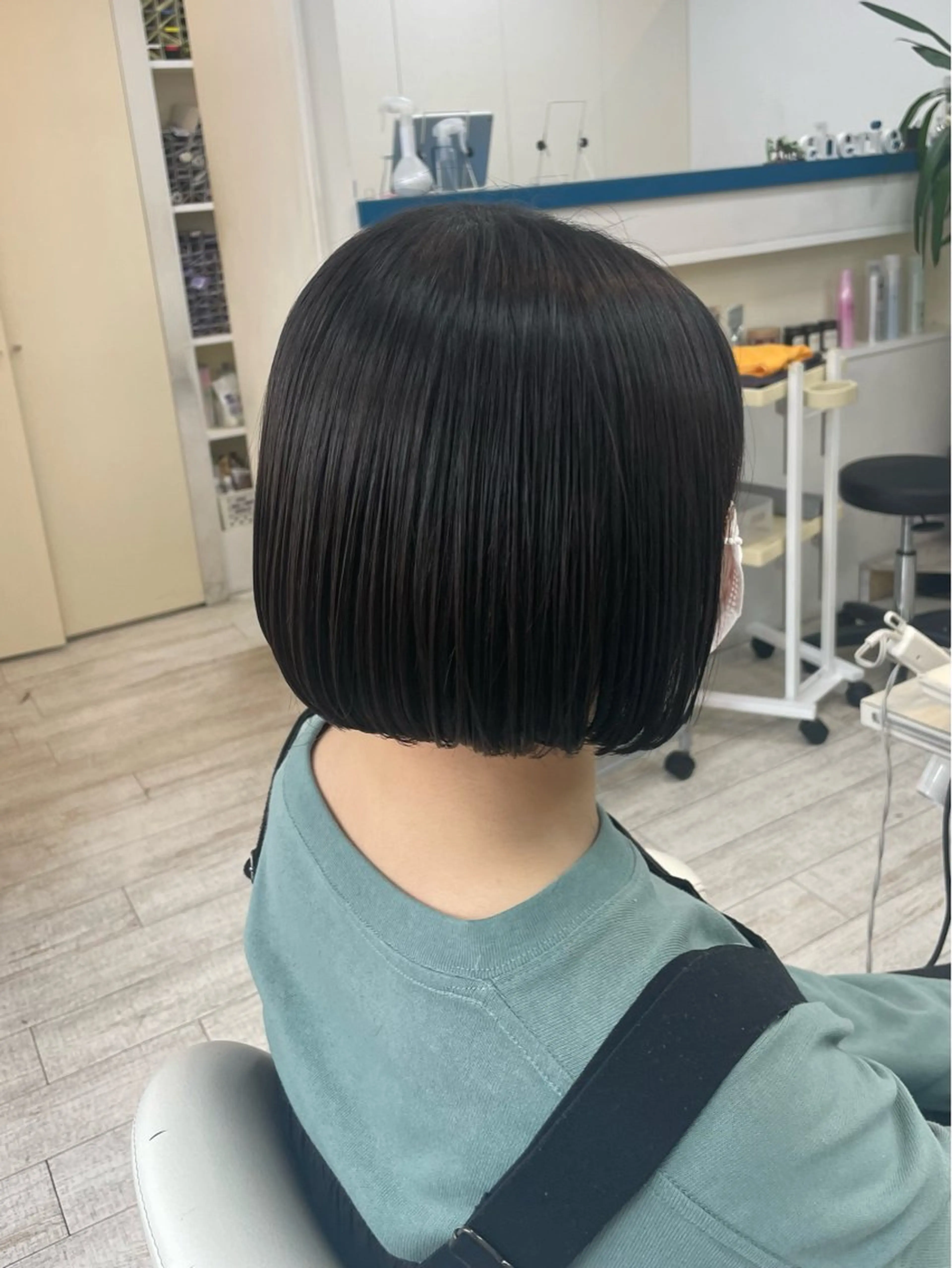 ショート 前下がりボブ ボブ カット 新籾 尚哉のヘアスタイル