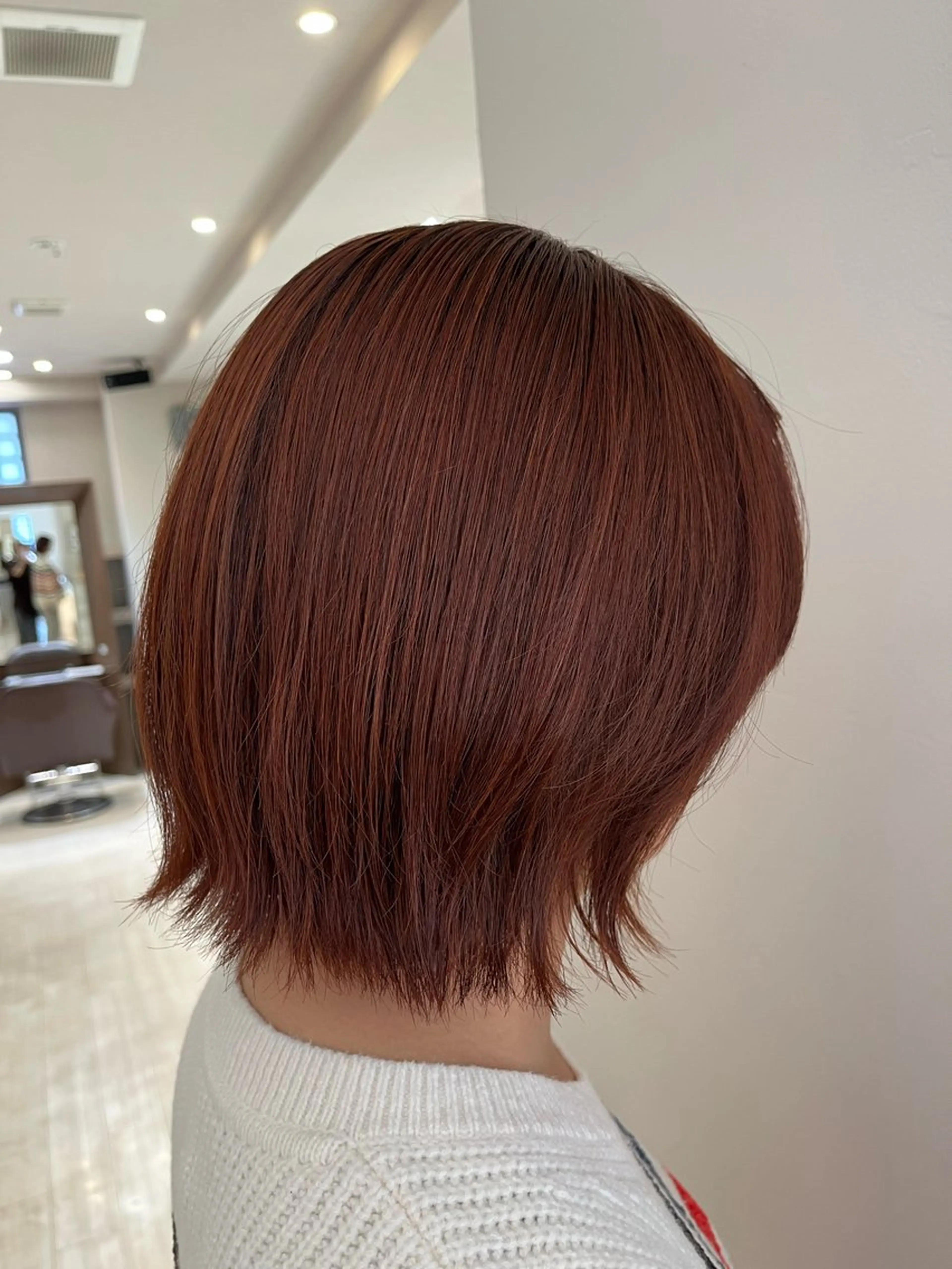 ミディアム カラー オレンジ ボブ くびれヘア レイヤーカット 山下 まりなのヘアスタイル