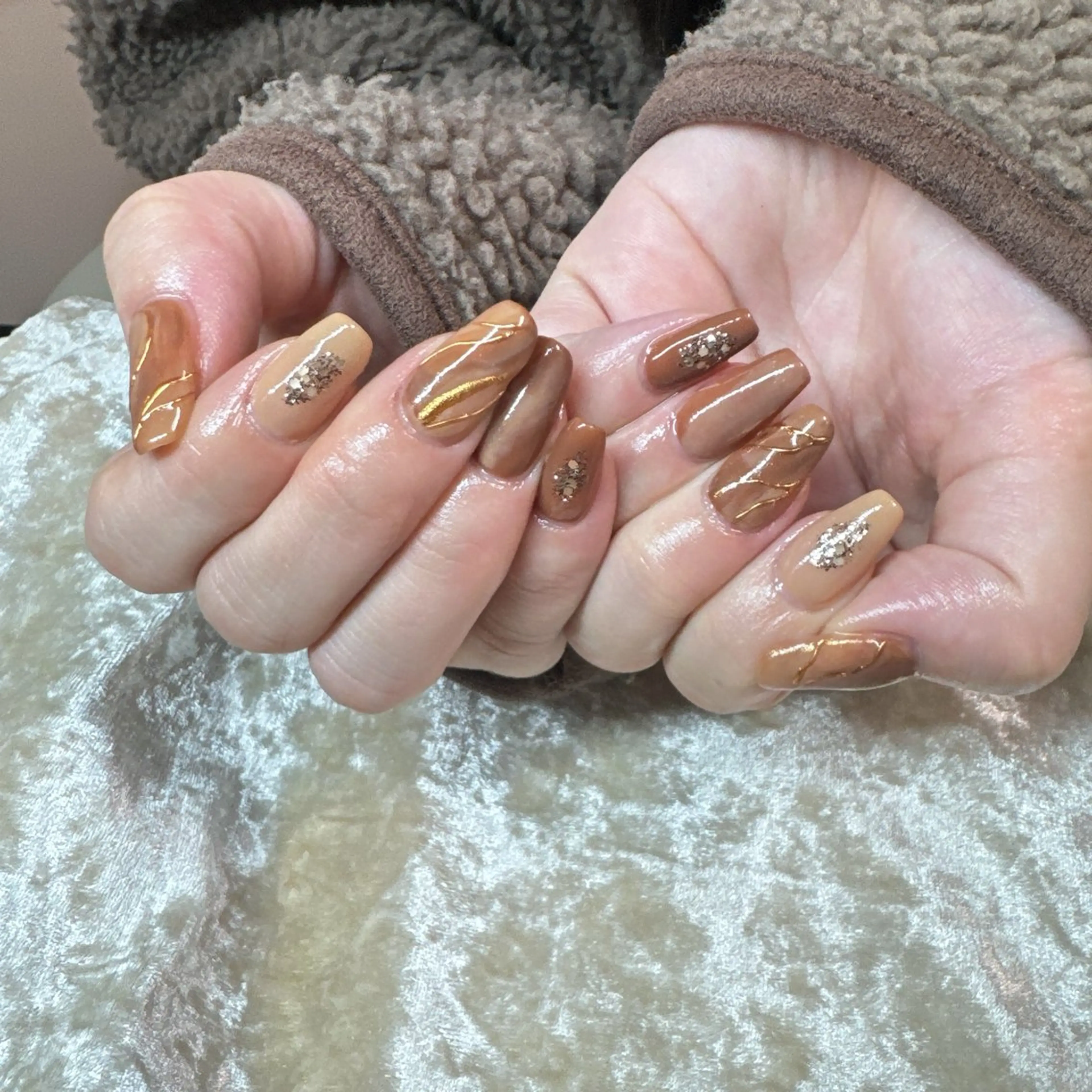 ネイル ブラウン ニュアンスネイル ハンドネイル N.plus NaiLのネイルデザイン