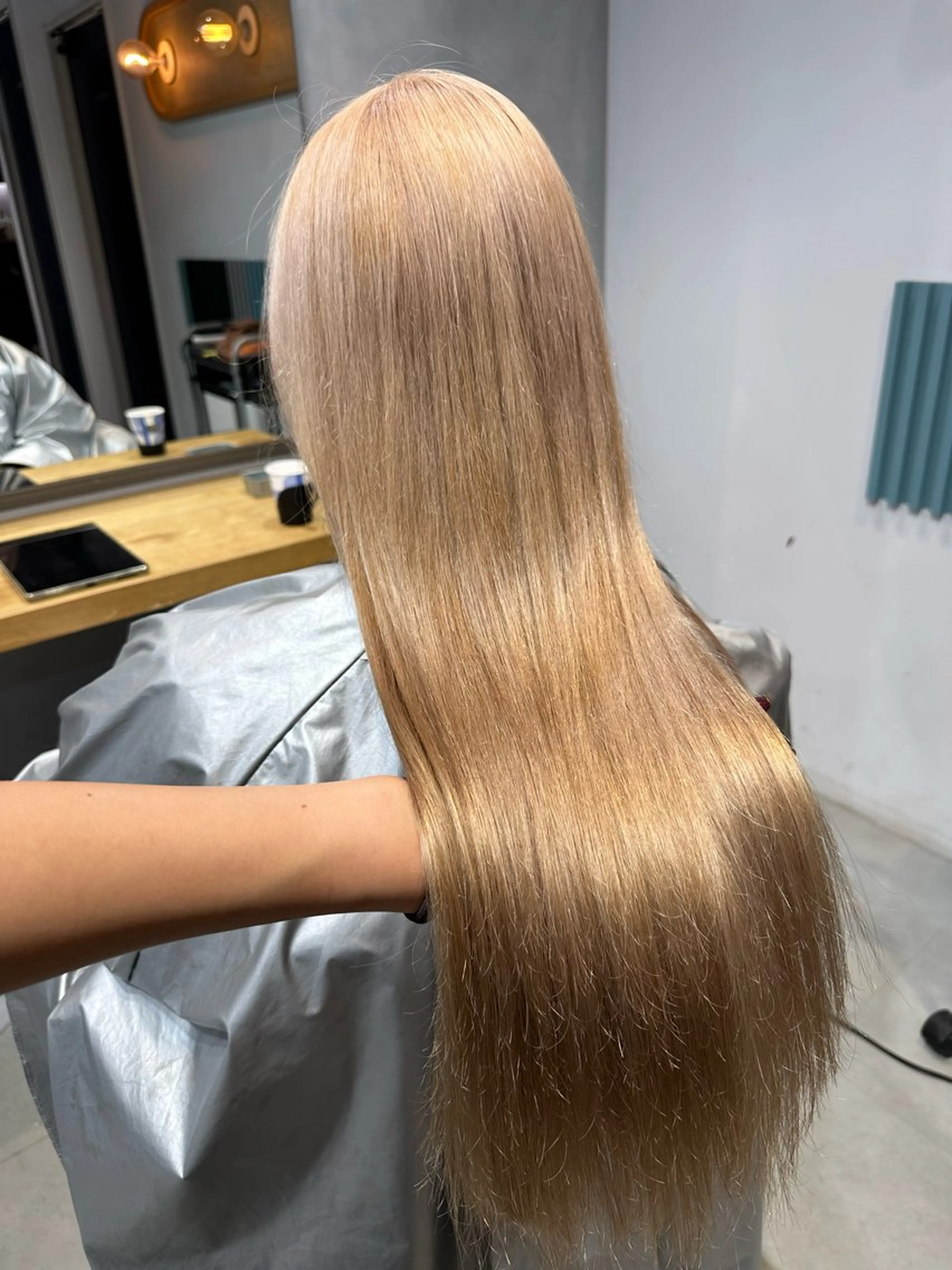 ロング カラー カット ヘアカラー トリートメント 💖ハイライト/ハイ トーン💖MIKIのヘアスタイル