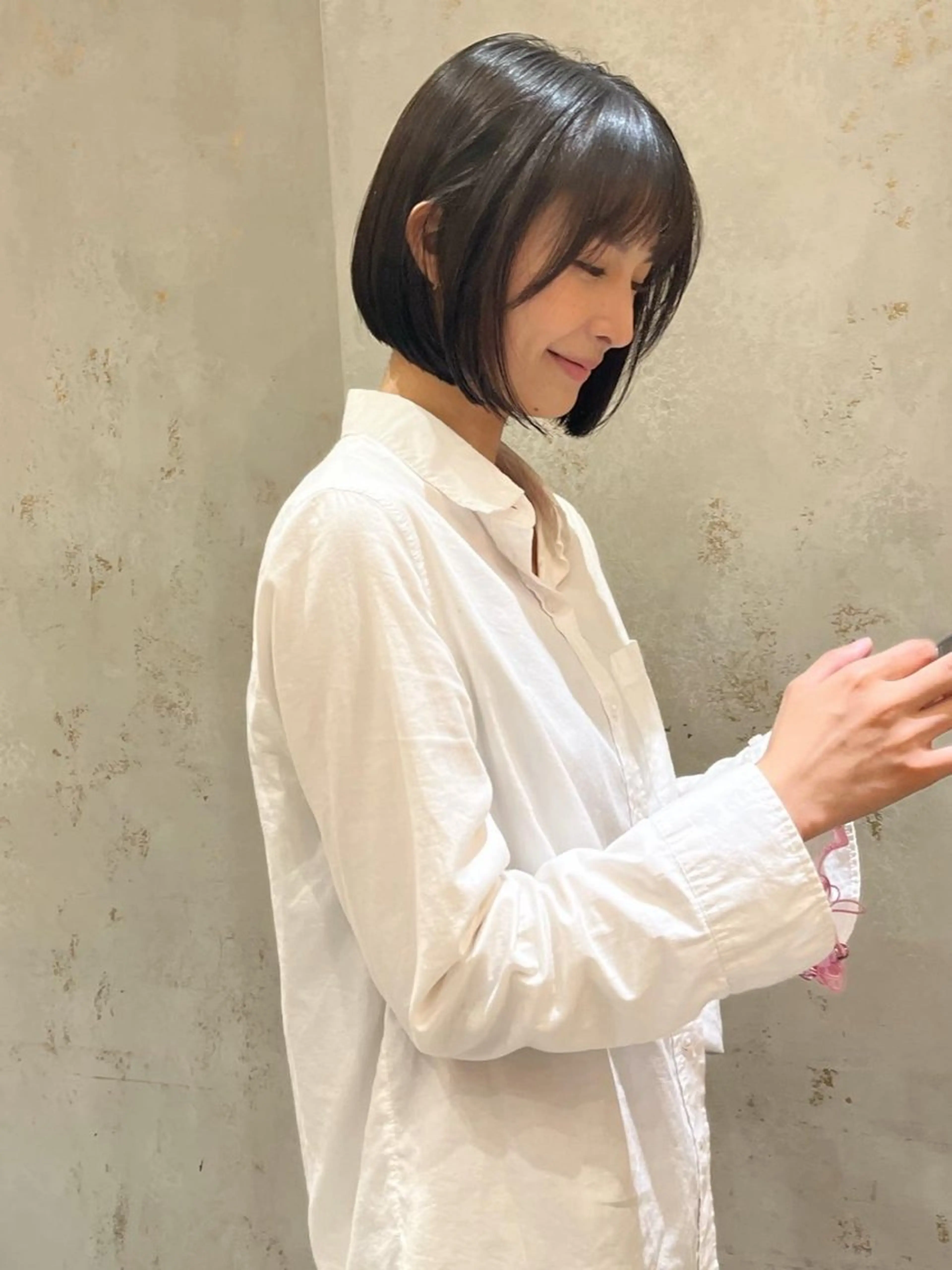 🫣🫣気になるお顔まわりストレート⭐️+必ず可愛くなるカット+艶々トリートメントの写真