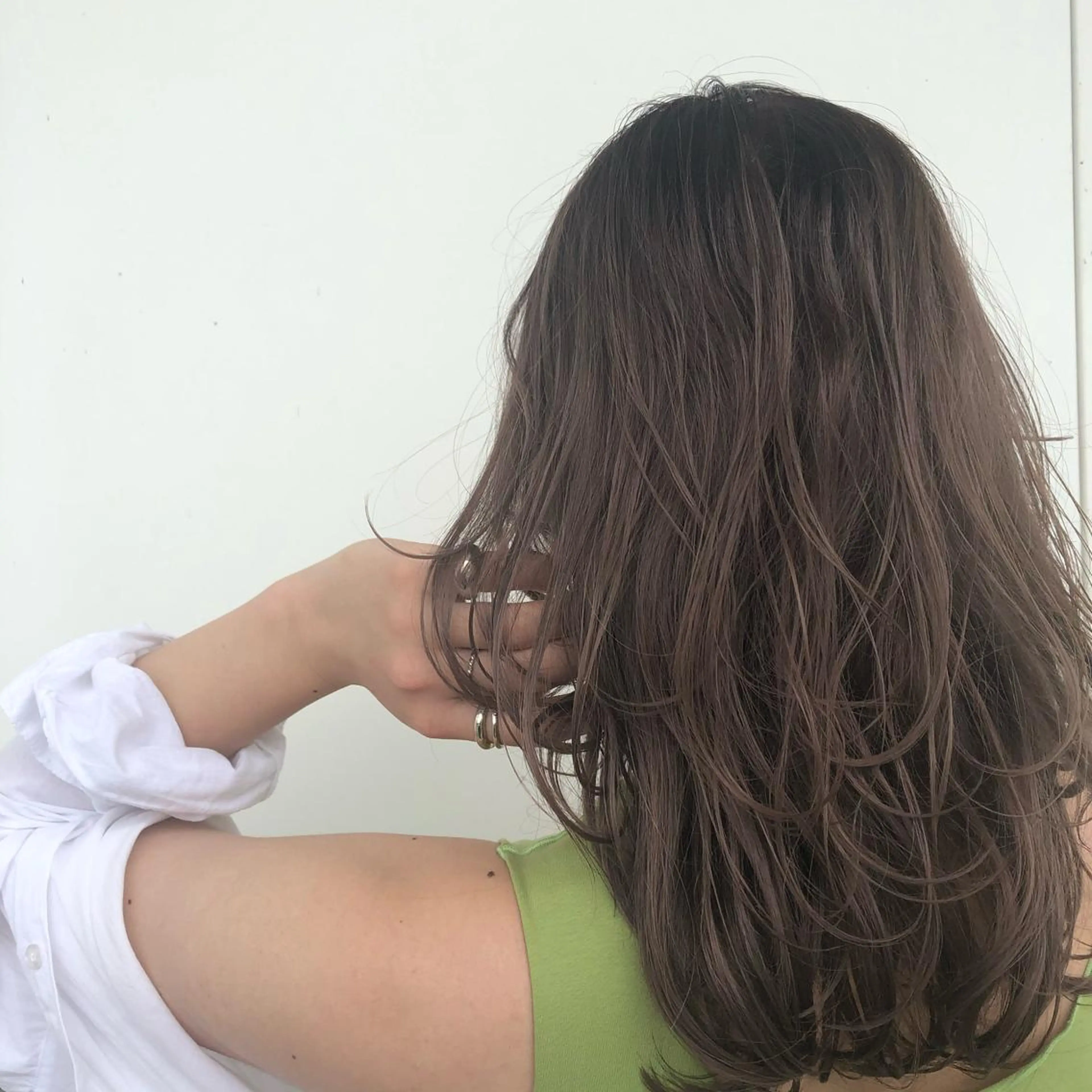 ロング shiori/暖色/ レイヤー/似合わせのヘアスタイル