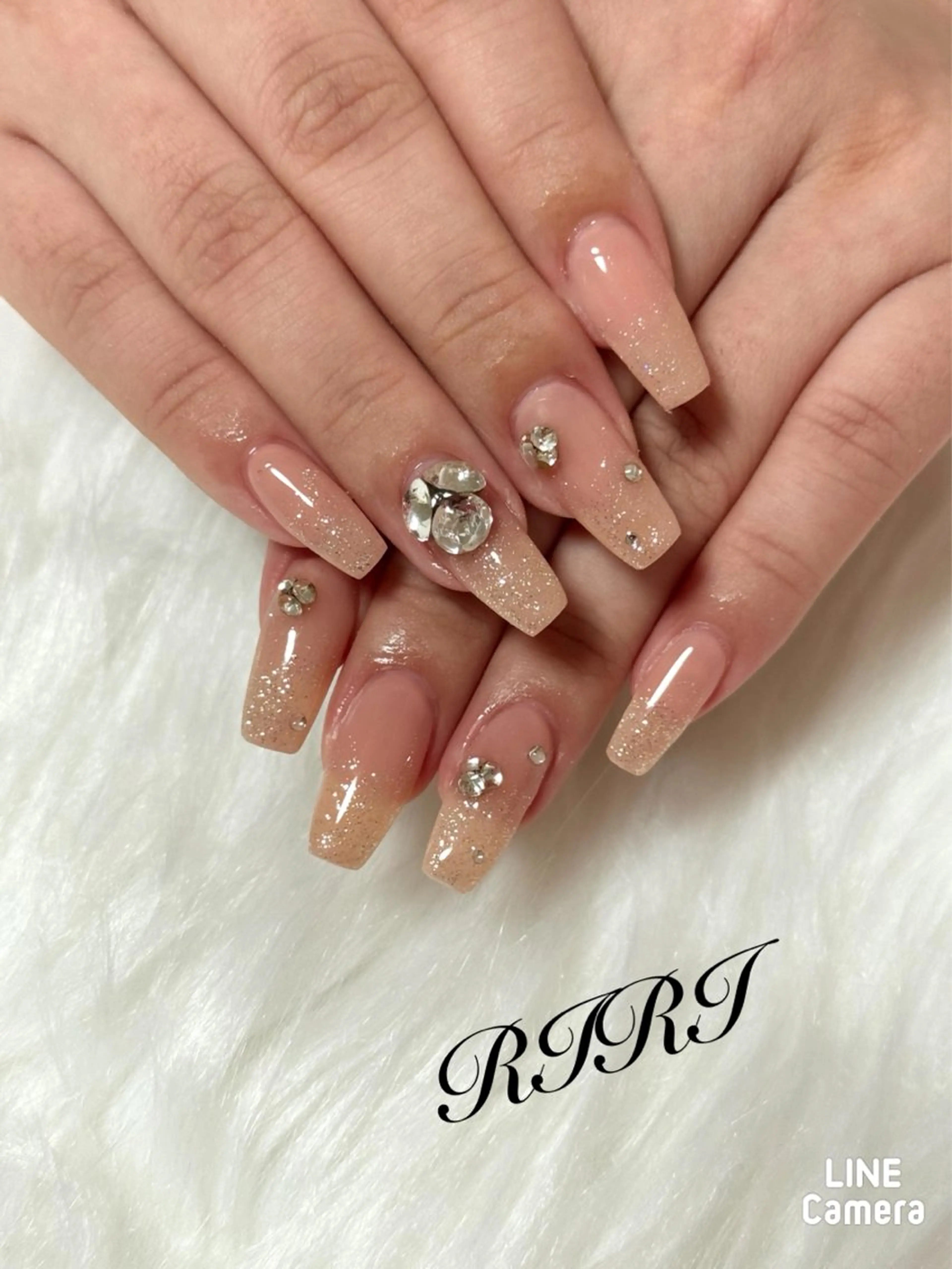ネイル ジェルネイル ロングネイル オフィスネイル ピンク ピンクベージュ ハンドネイル riri オーナーのネイルデザイン
