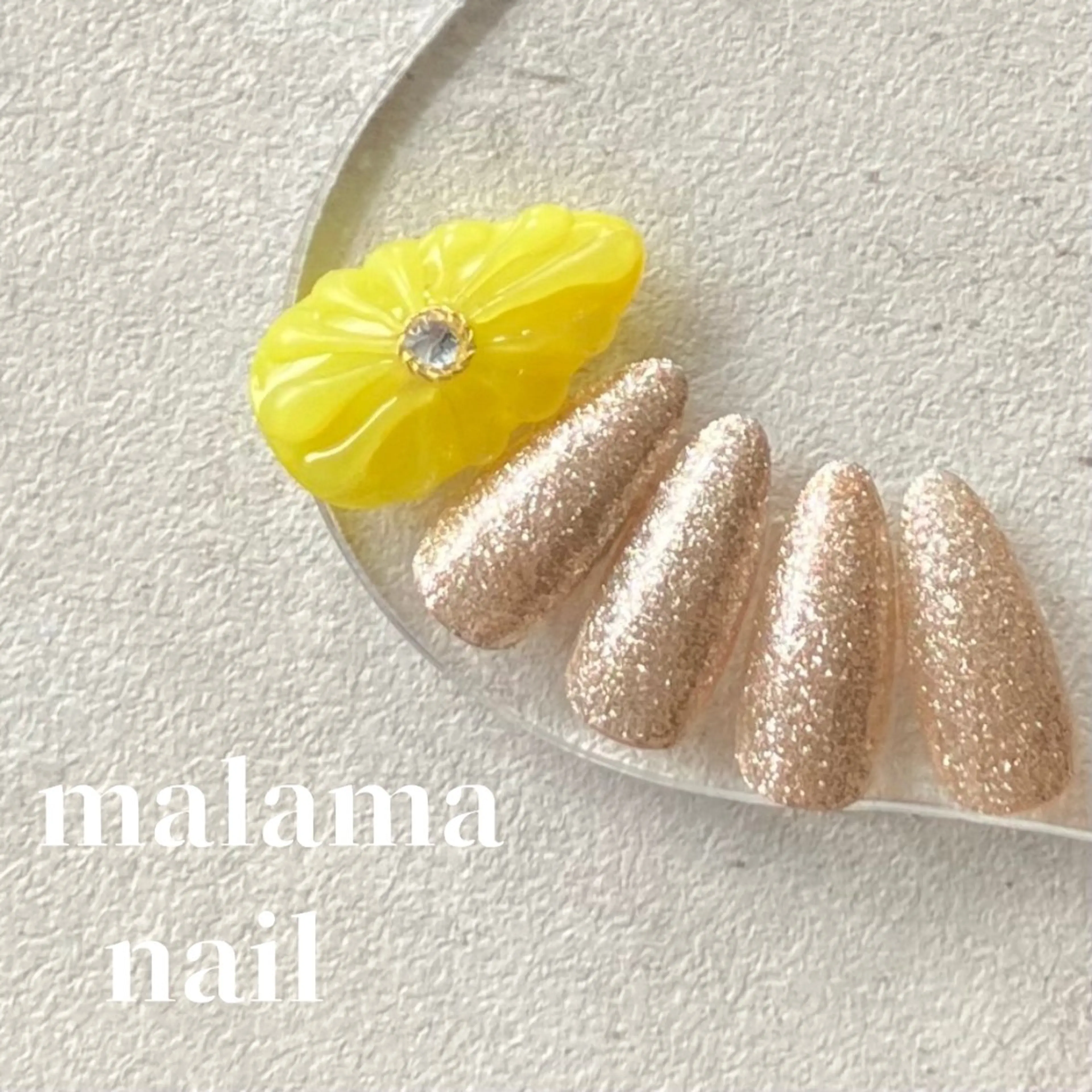 ネイル MALAMA NAILのネイルデザイン