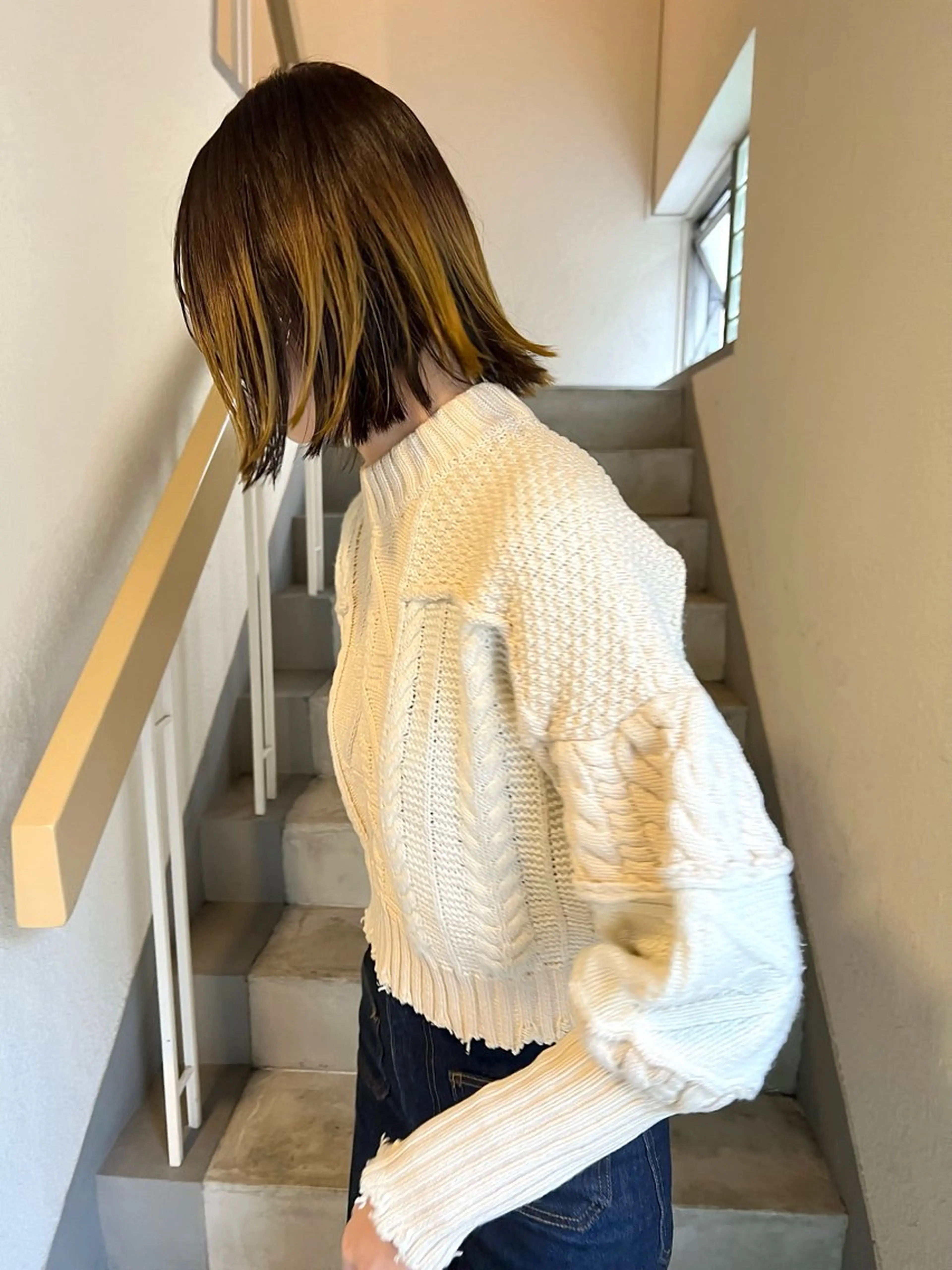 ミディアム レイヤーカット タナカ レイのヘアスタイル