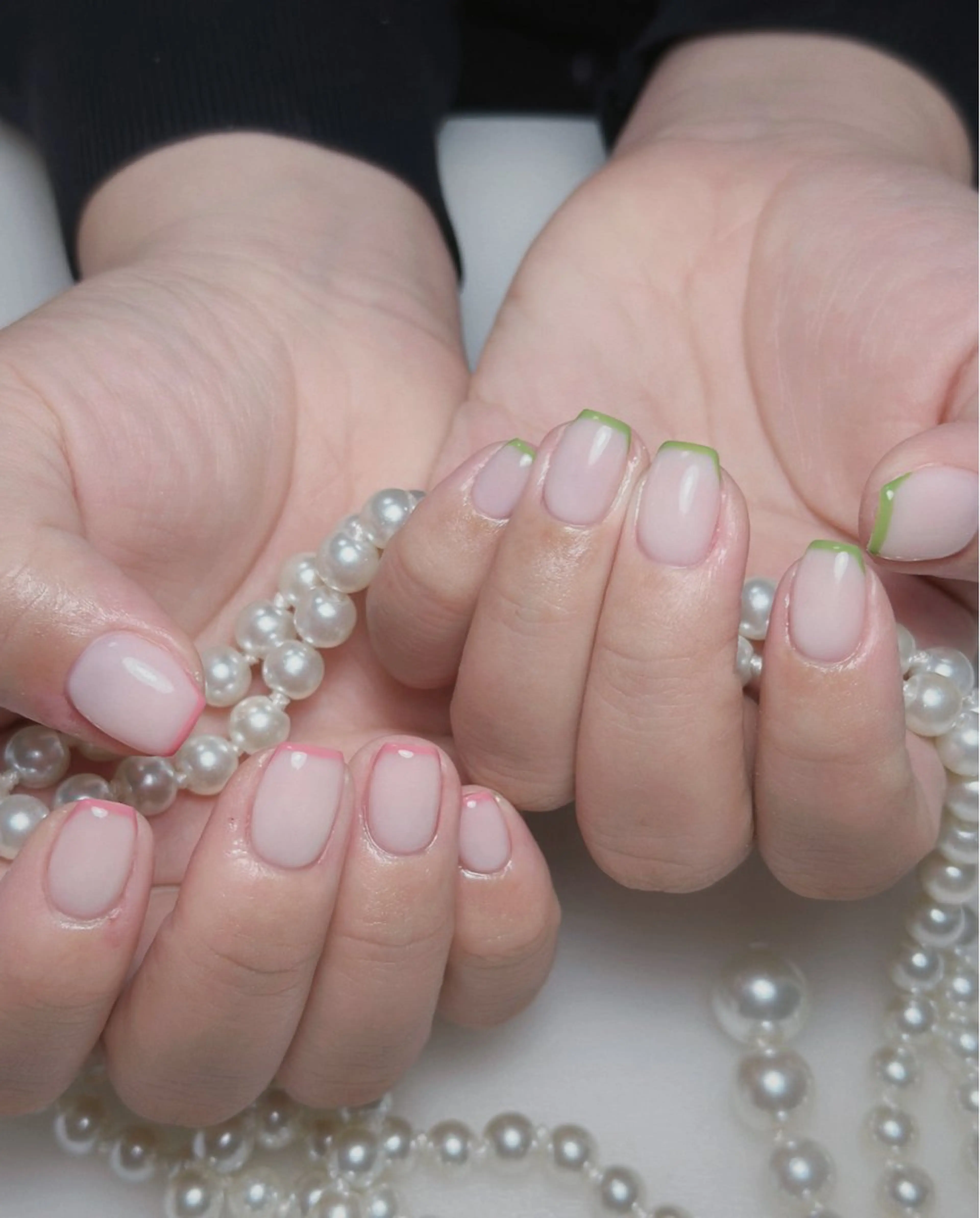 ネイル オーロラネイル 長さ出し フットネイル 韓国ネイル ラメ(グリッター) ハンドネイル 👍thumbs up nail👍のネイルデザイン