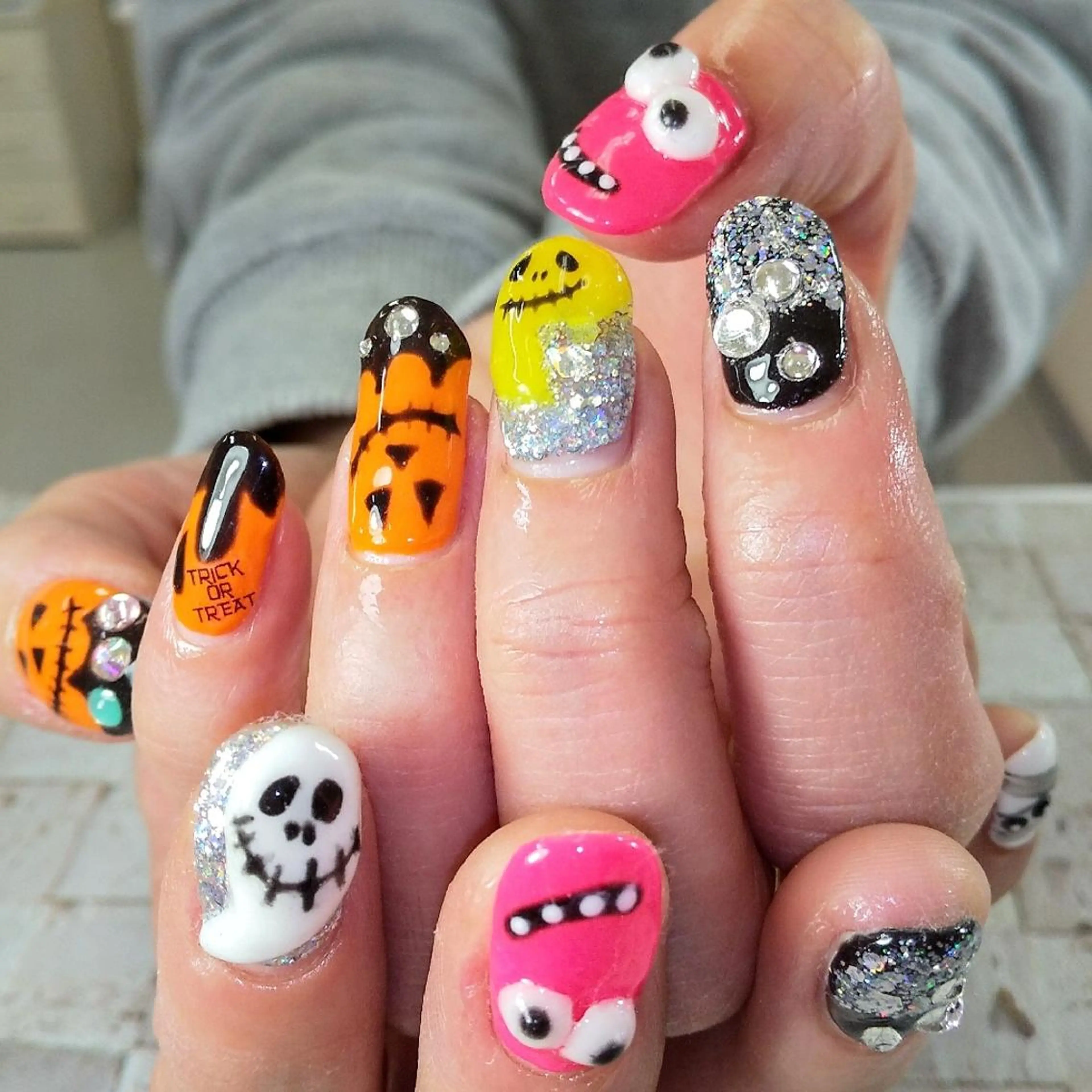 ネイル ハロウィン 林 珠里のネイルデザイン