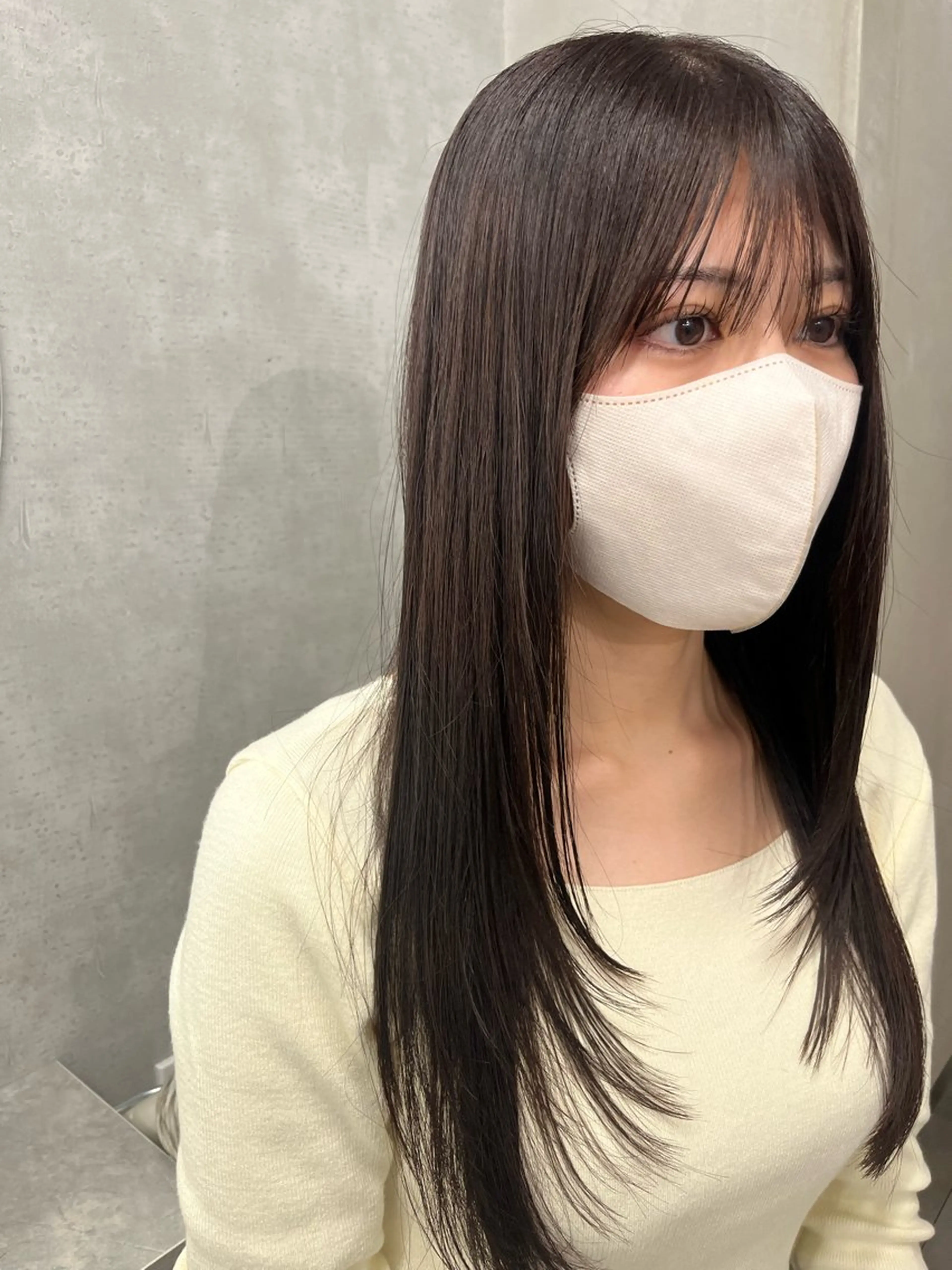 ロング カラー レイヤーカット anon Loemのヘアスタイル