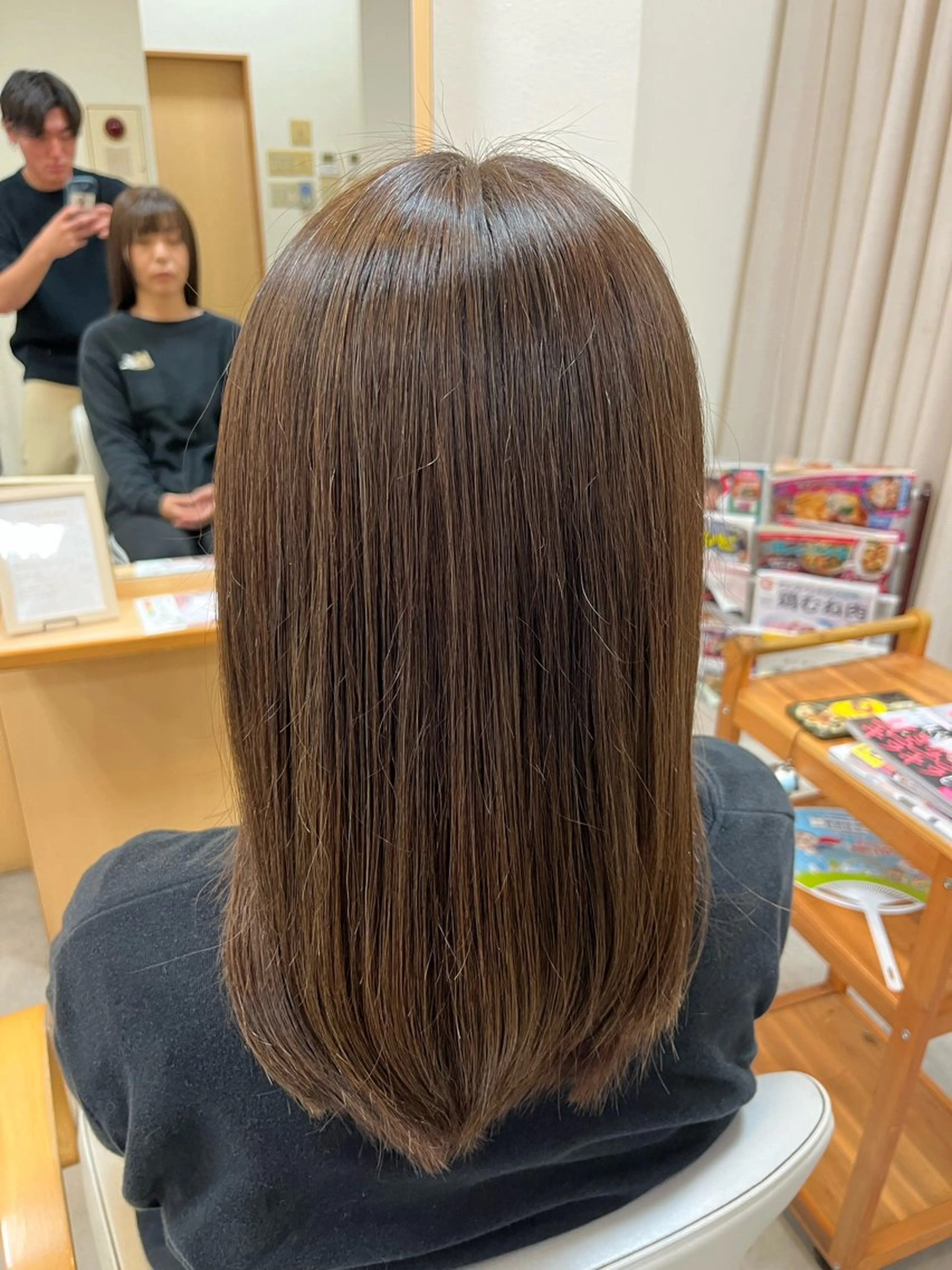 セミロング カラー Face-1所属・仲谷 直のヘアスタイル