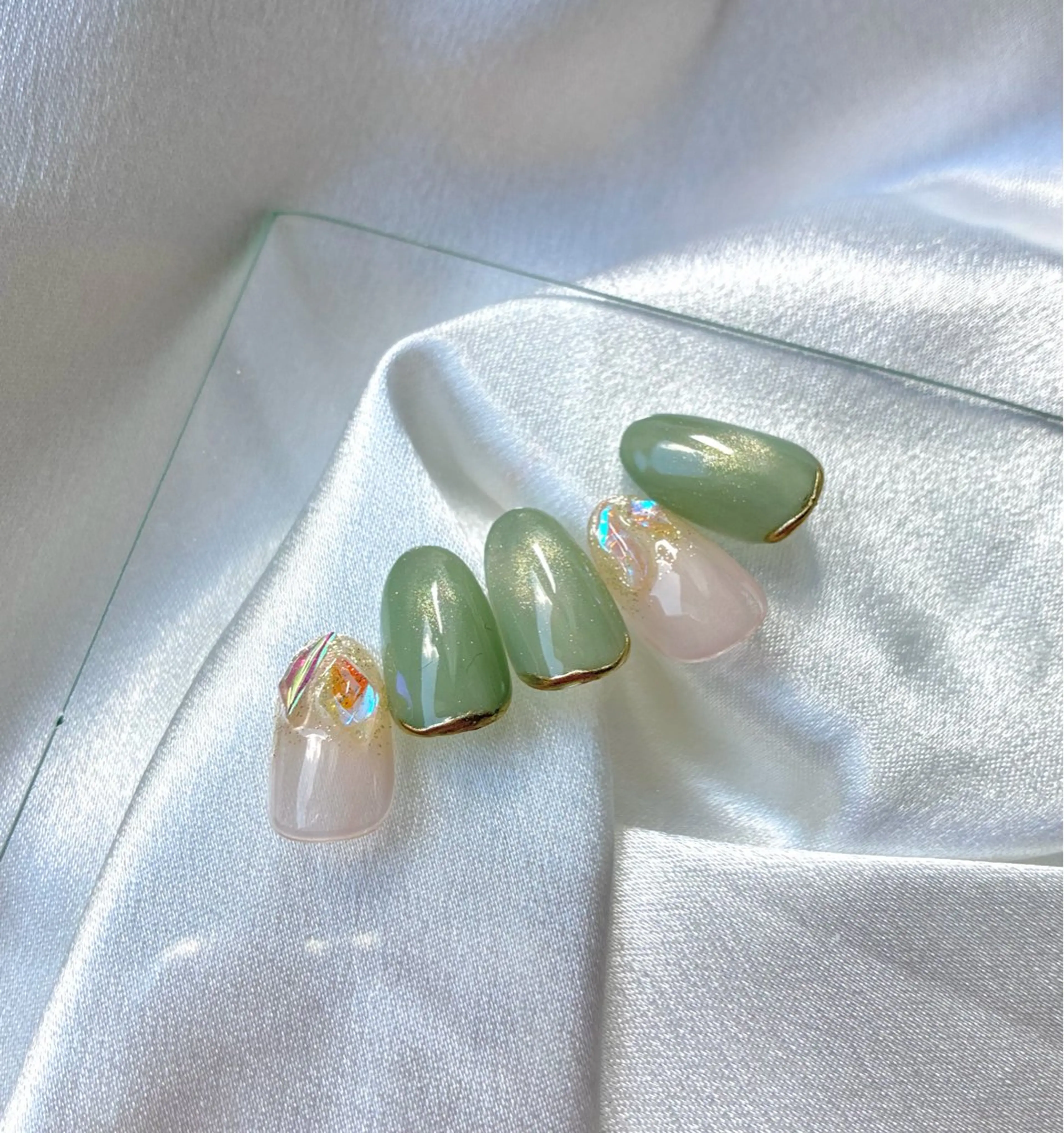 ネイル ハンドネイル 伊藤 菜緒のネイルデザイン