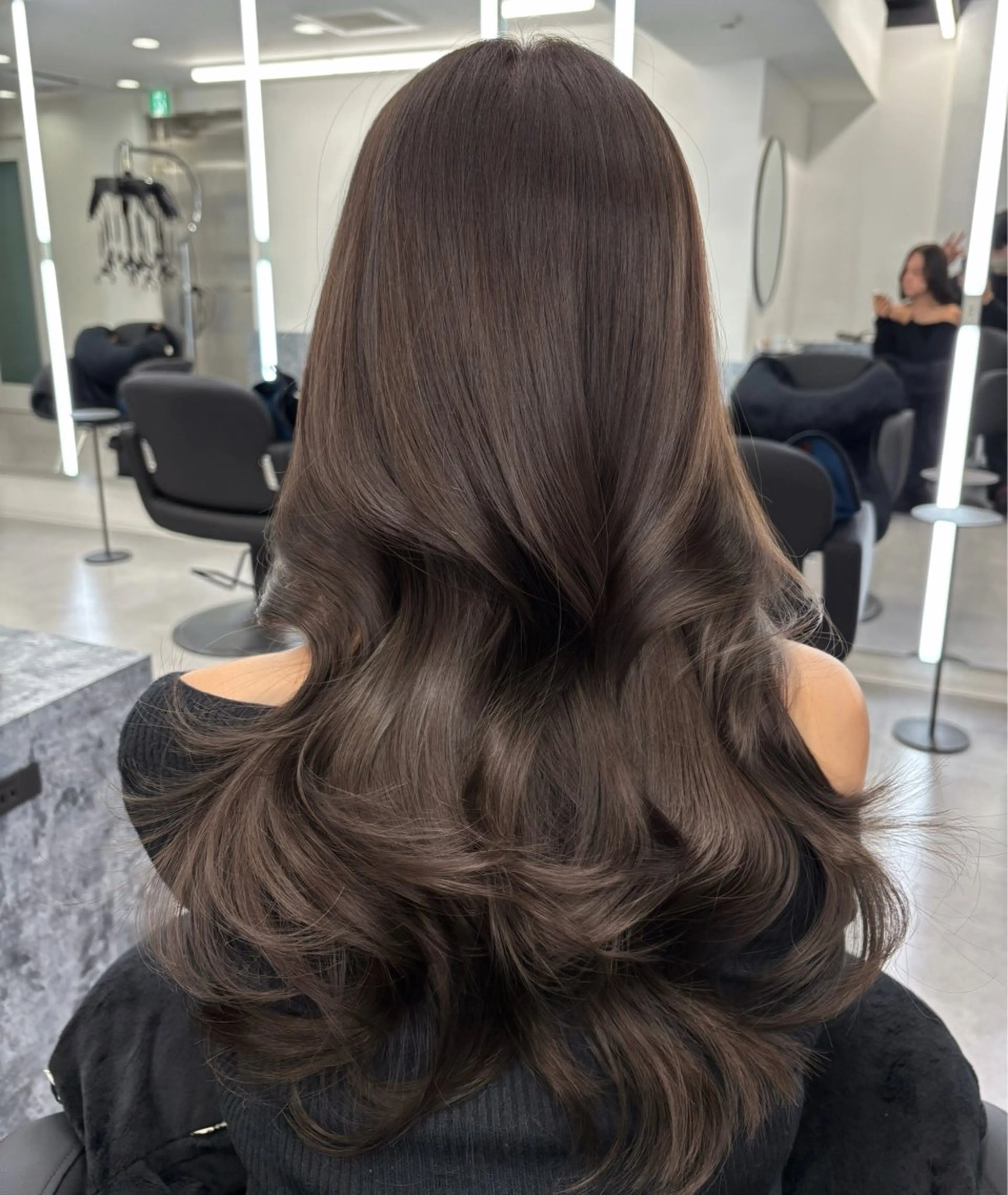 ロング カラー 堀江/透明感 ベージュ/白川幸太のヘアスタイル