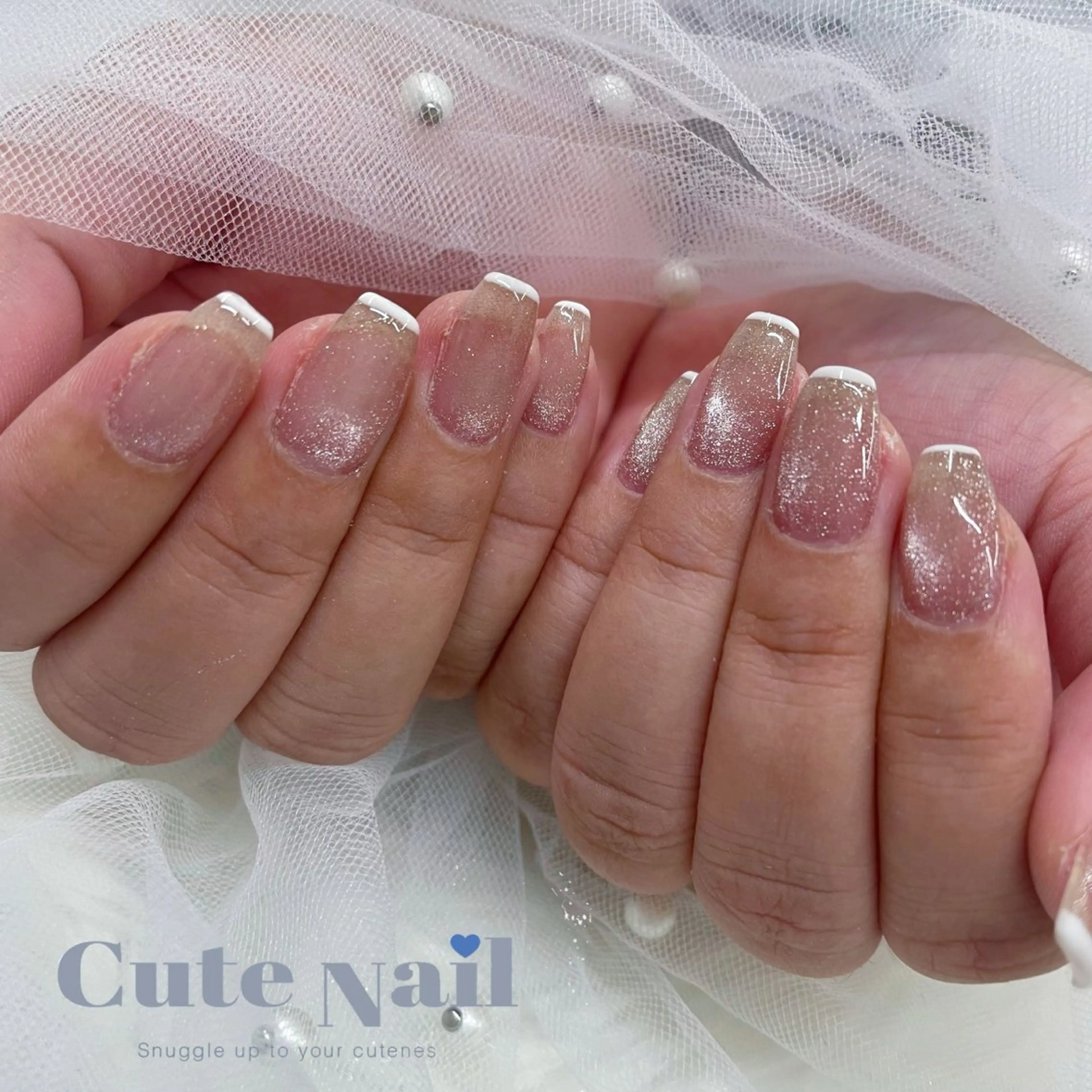 ネイル GO TODAY SHAiRE SALON原宿 Liber所属・️🫧もこ 艶感ネイル🫧のネイルデザイン