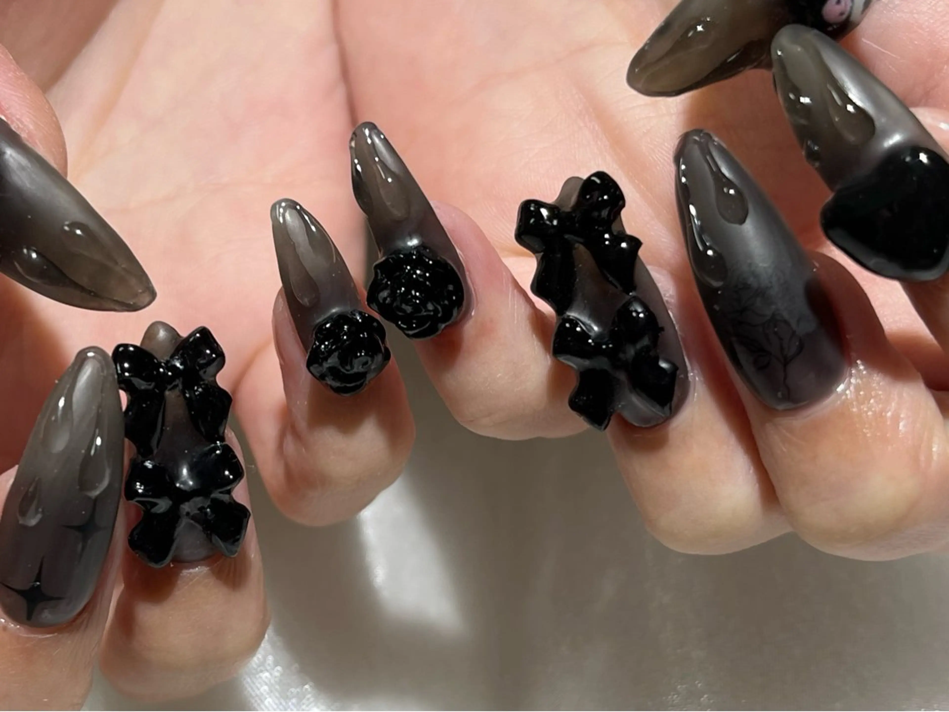 ネイル ロングネイル ハンドネイル repos 金山ネイルサロンのネイルデザイン