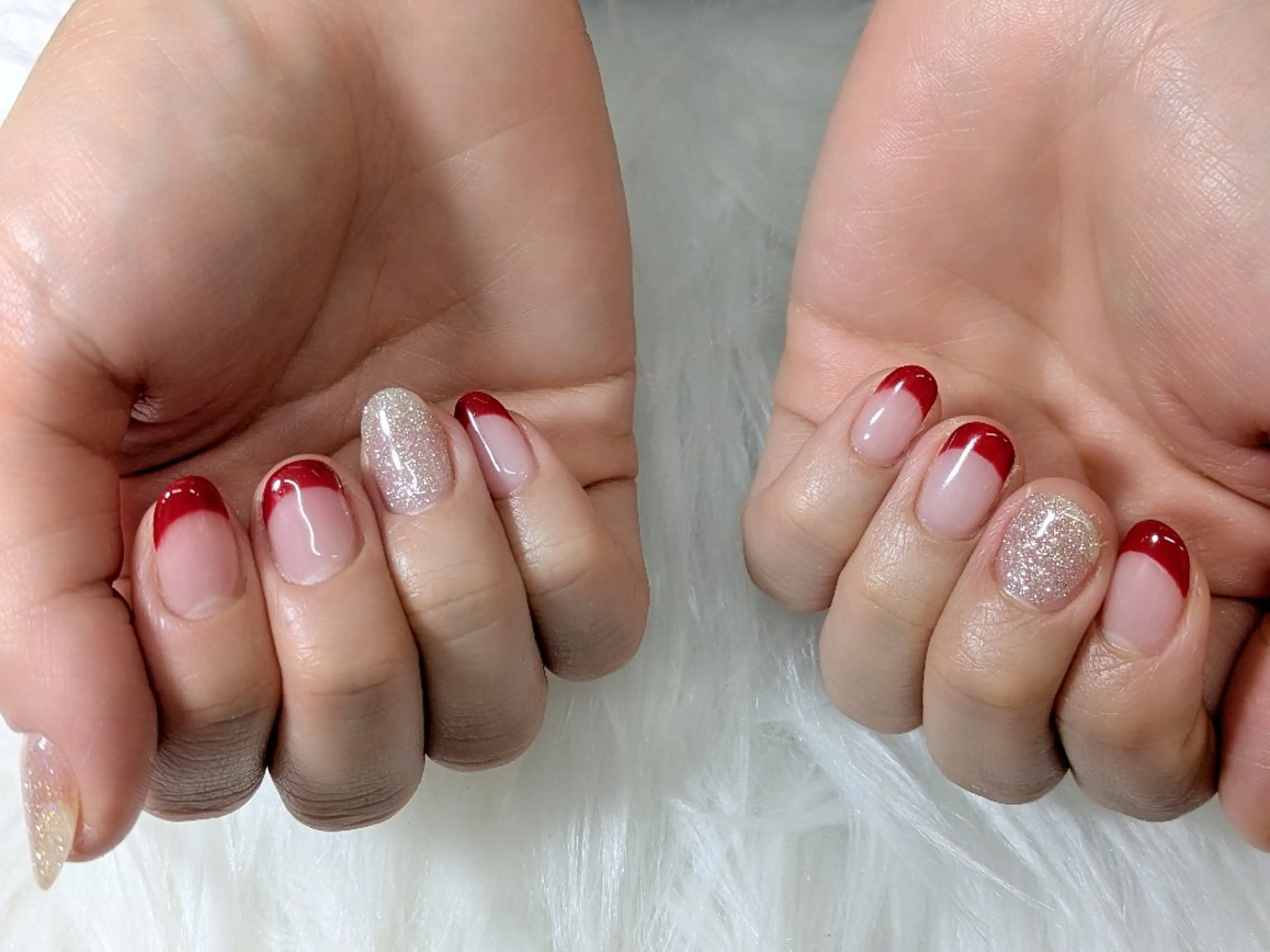 ネイル フラッシュネイル フレンチネイル 冬ネイル クリスマス ハンドネイル hair&nail gumi所属・hair&nail gumiのネイルデザイン