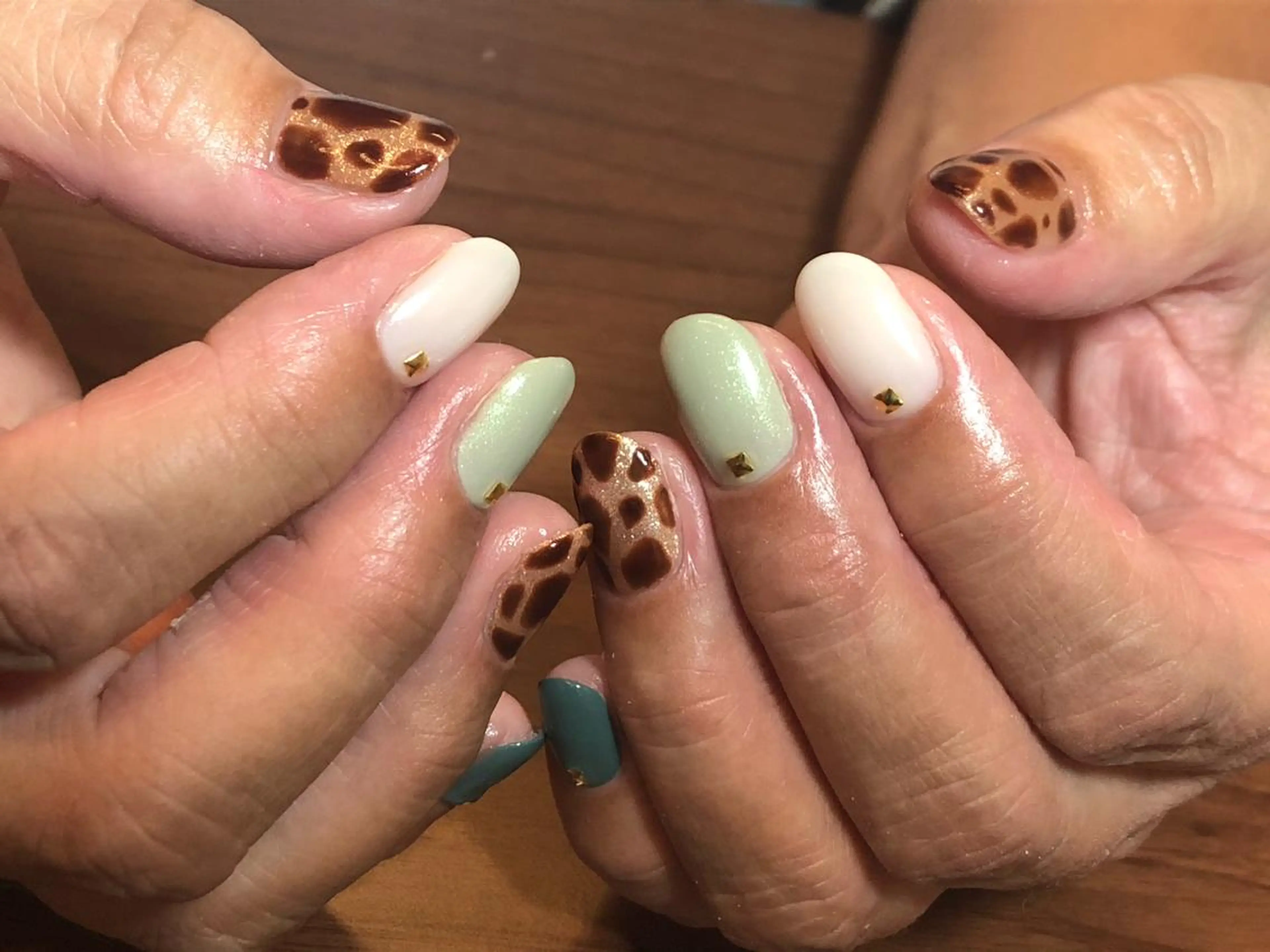 ネイル M nail はやまうららのネイルデザイン