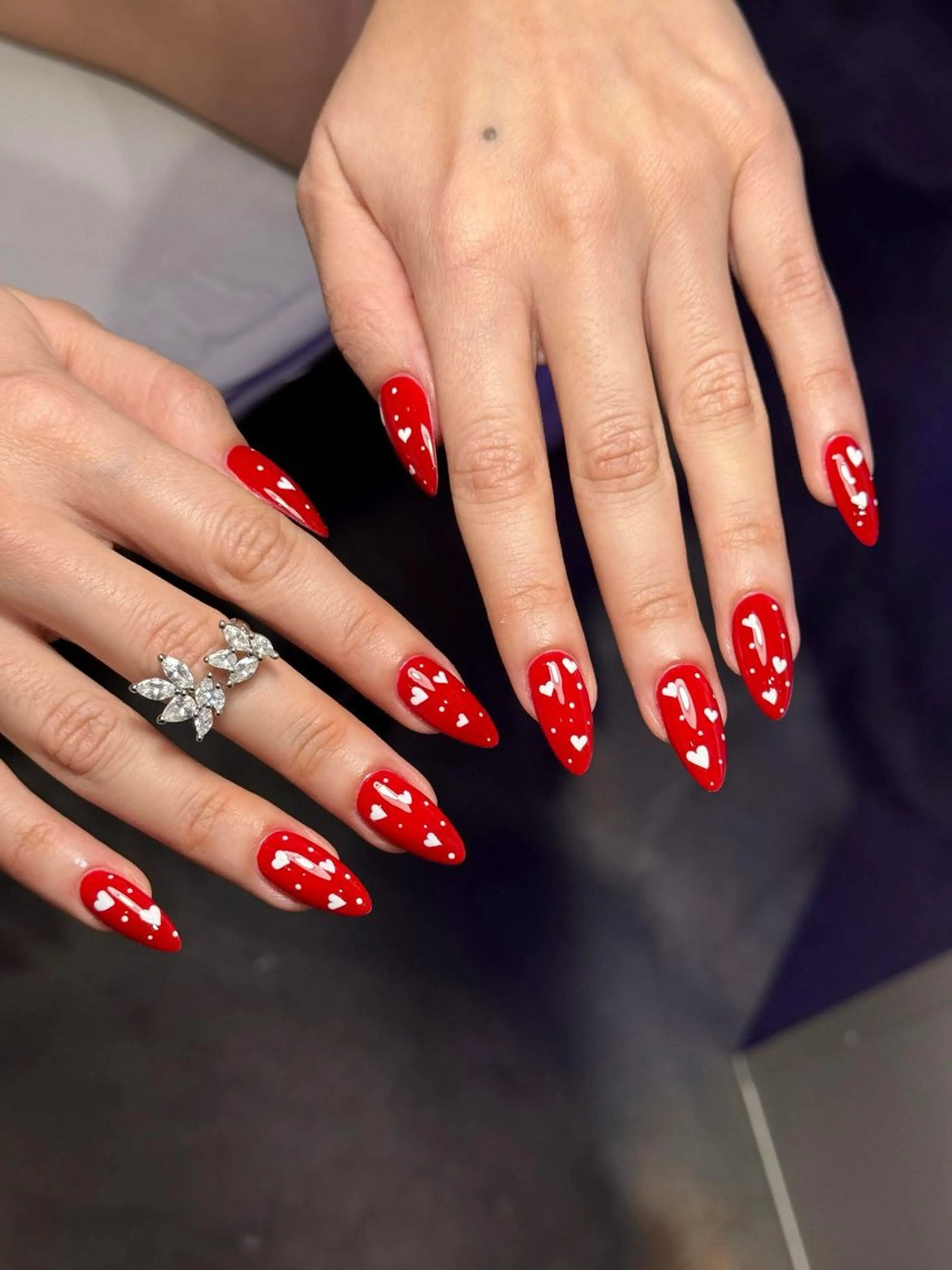 ネイル オーロラネイル ブルー チークネイル 長さ出し フットネイル ハンドネイル JIN 168 新大久保のネイルデザイン