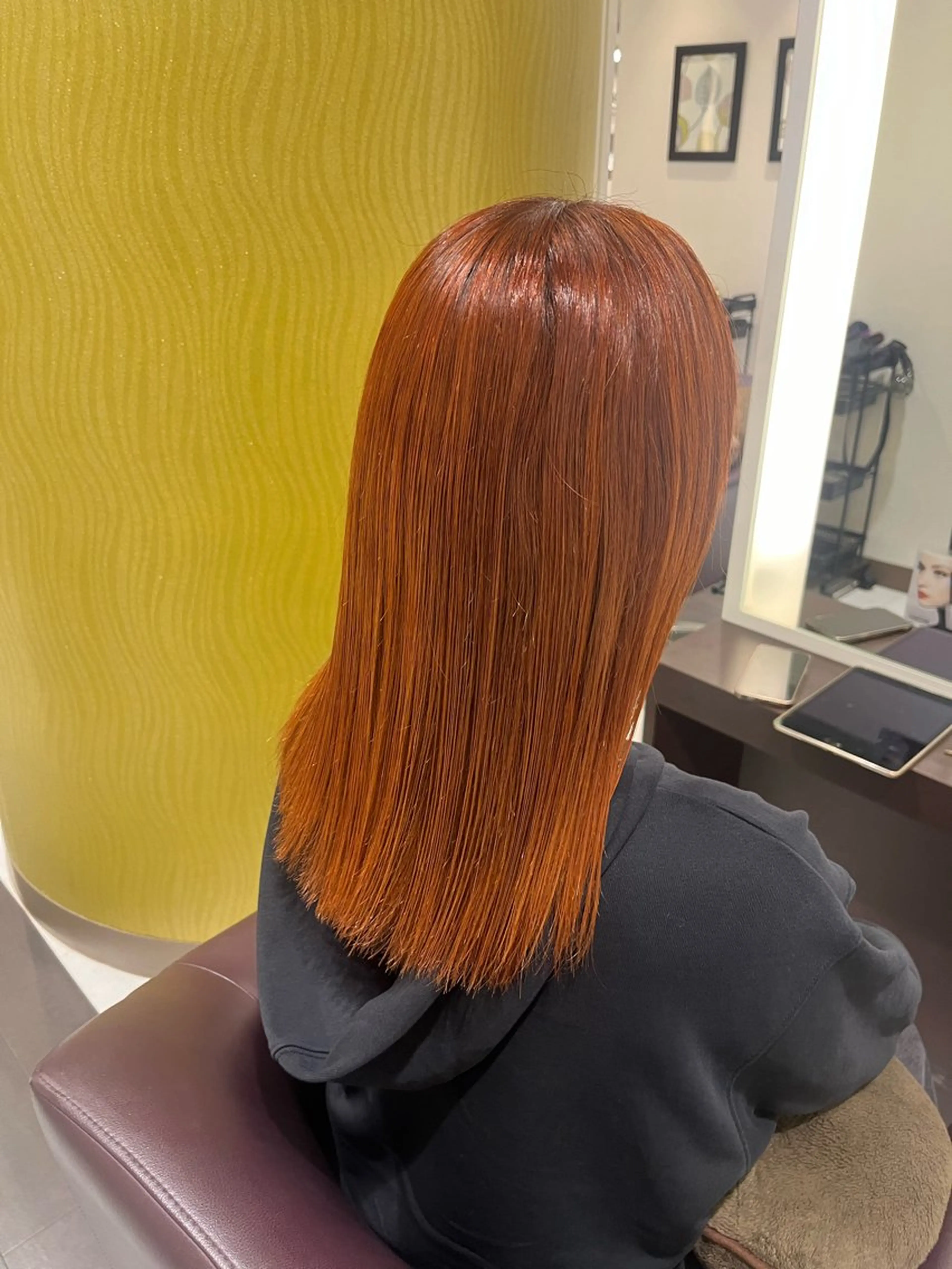 カラー オレンジ 藤原 智恵のヘアスタイル