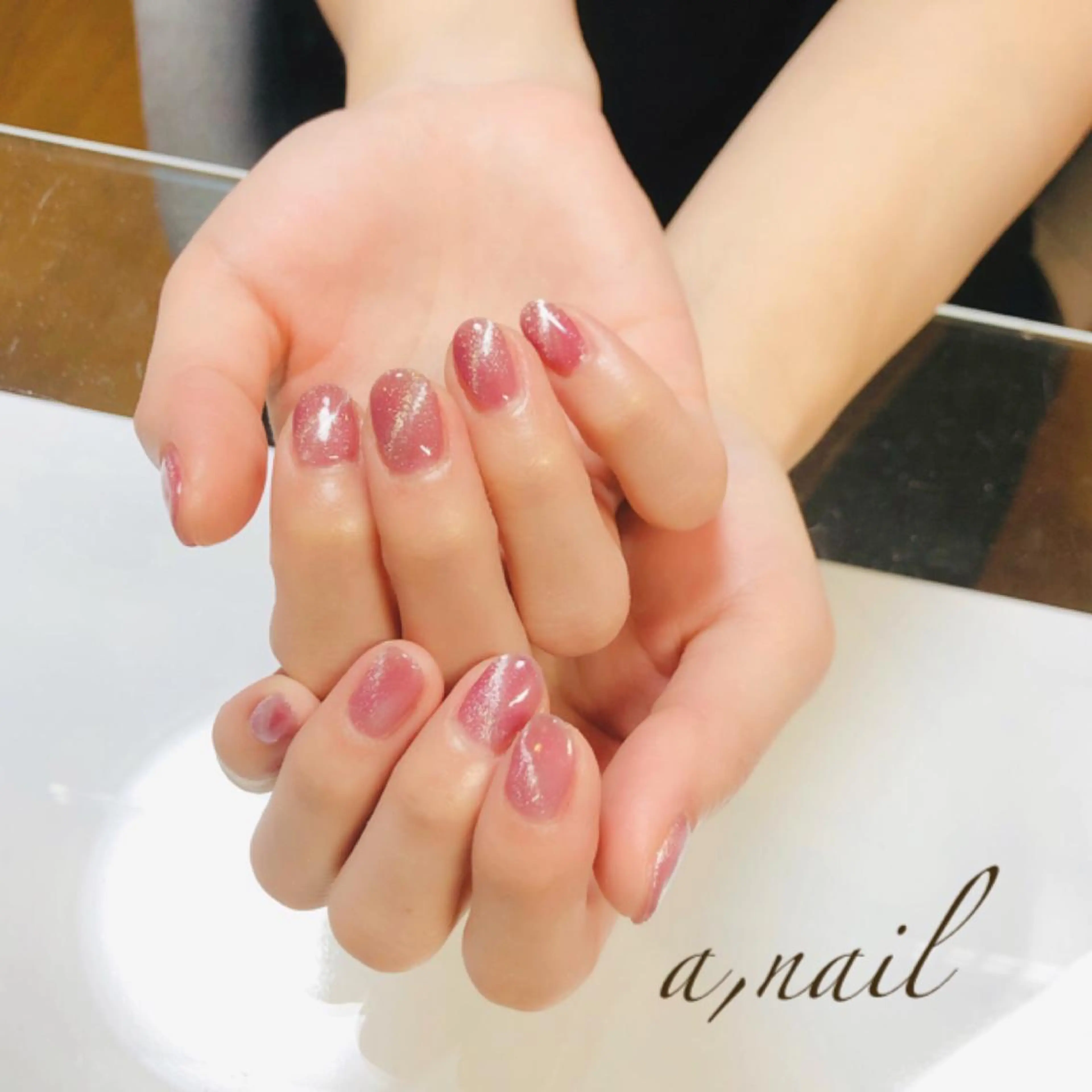 ネイル フットネイル ラメ(グリッター) マグネットネイル ニュアンスネイル オフィスネイル ハンドネイル ネイルサロン エーネイルのネイルデザイン