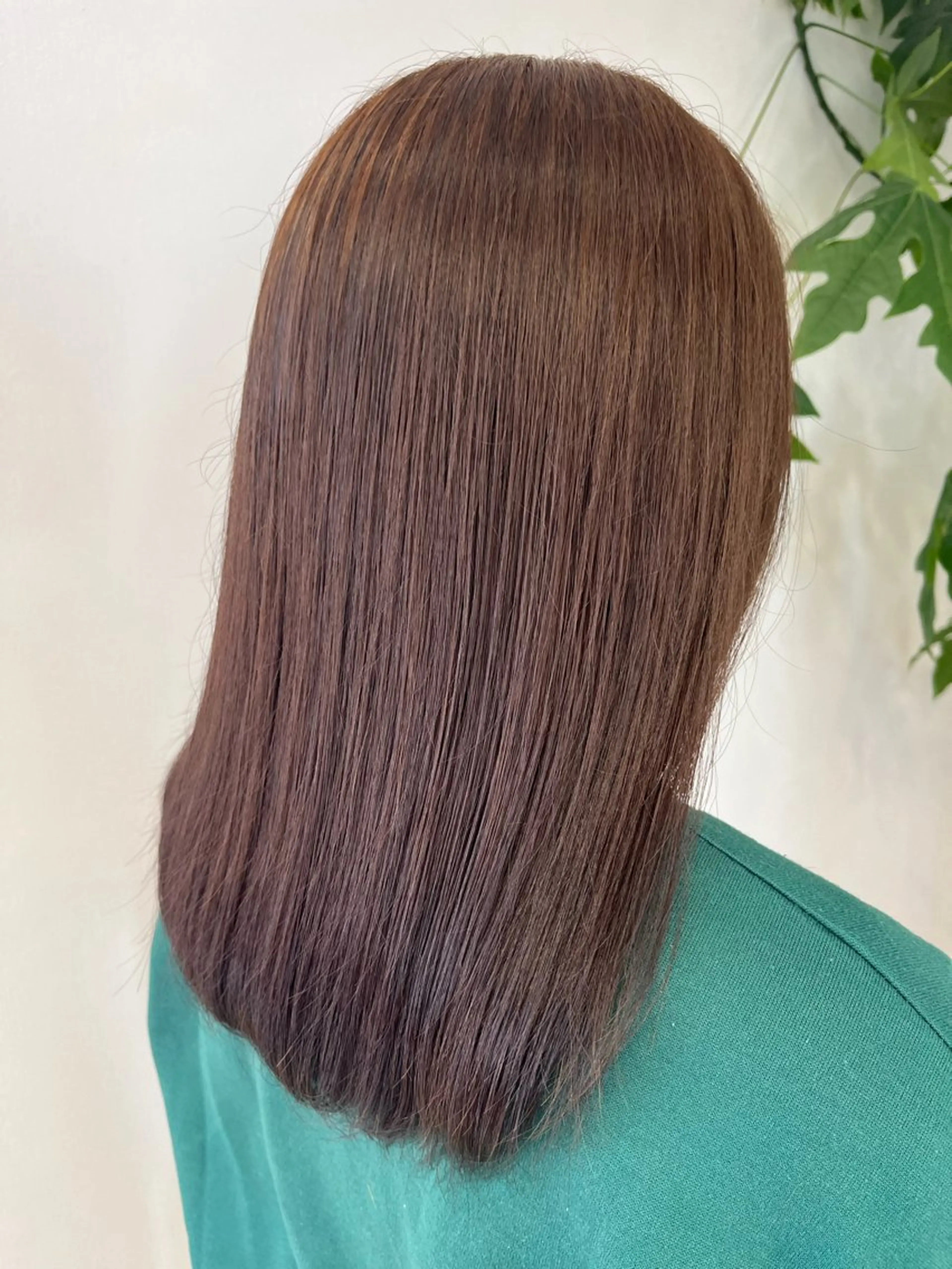 ミディアム カラー ヘアカラー トリートメント 艶髪特化 しゅんぼう 長岡髪質改善のヘアスタイル