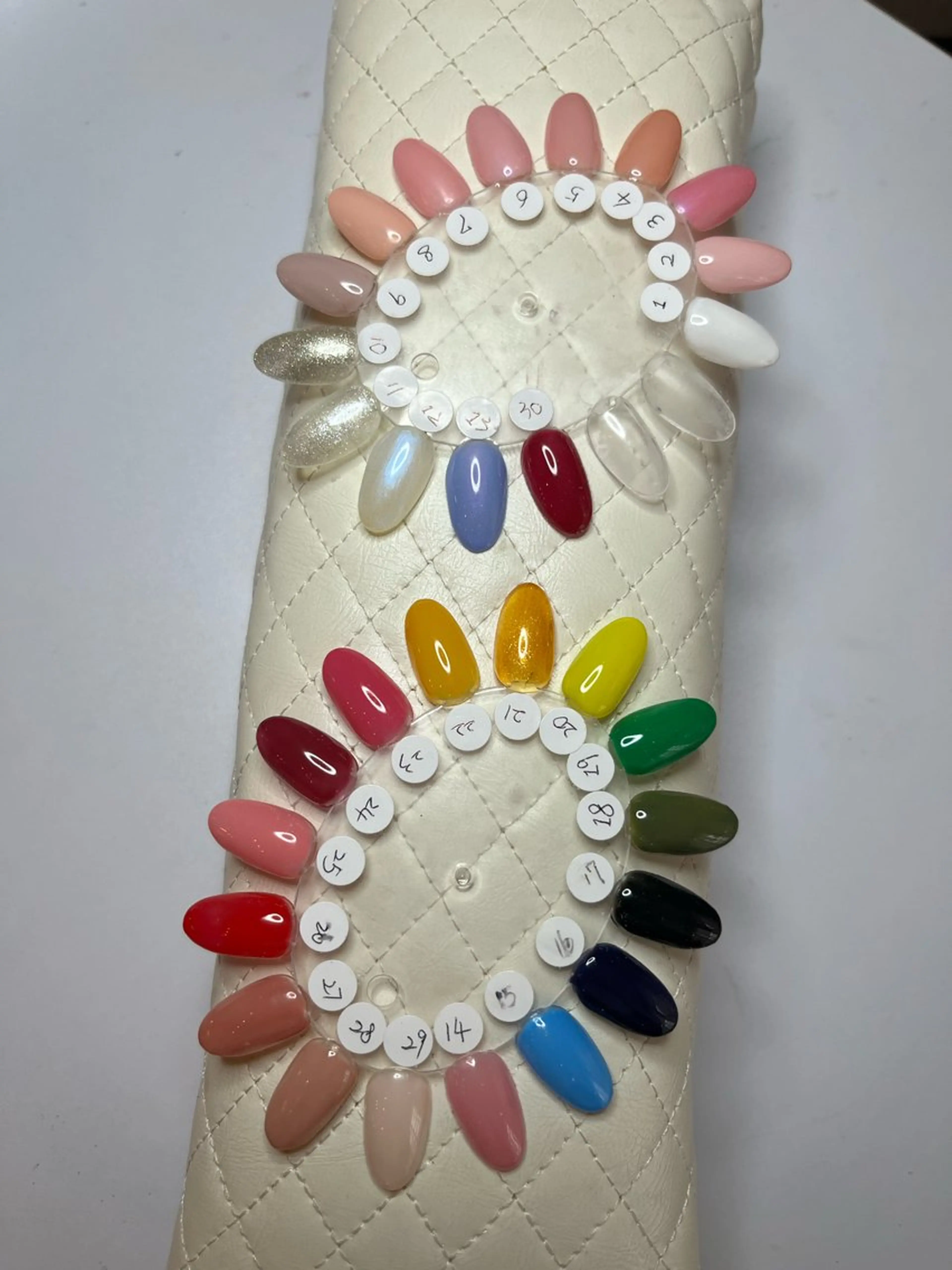 カラー maylienail所属・大森Maylie Kyouのネイルデザイン