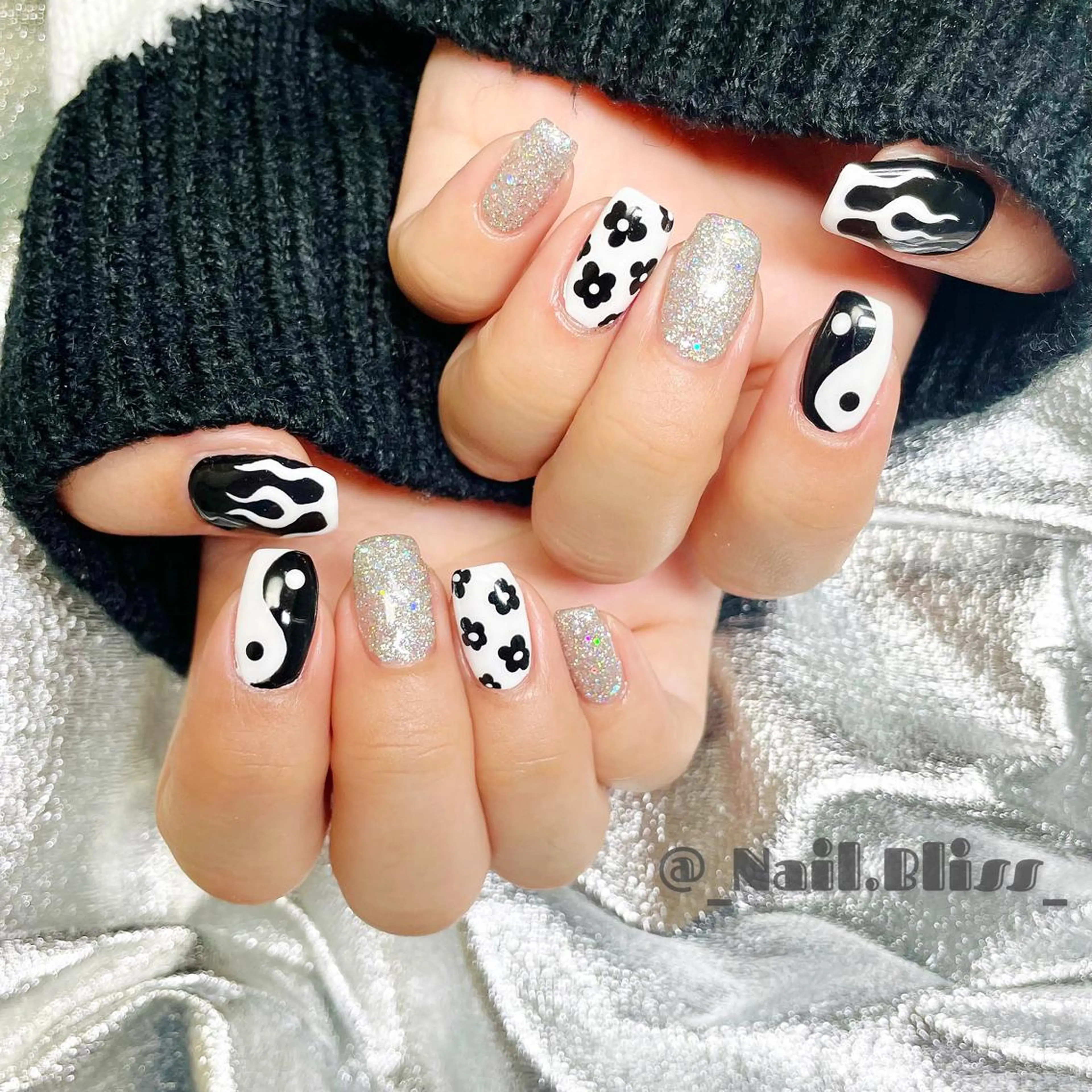 ネイル ホワイト ハンドネイル NAIL BLISSのネイルデザイン