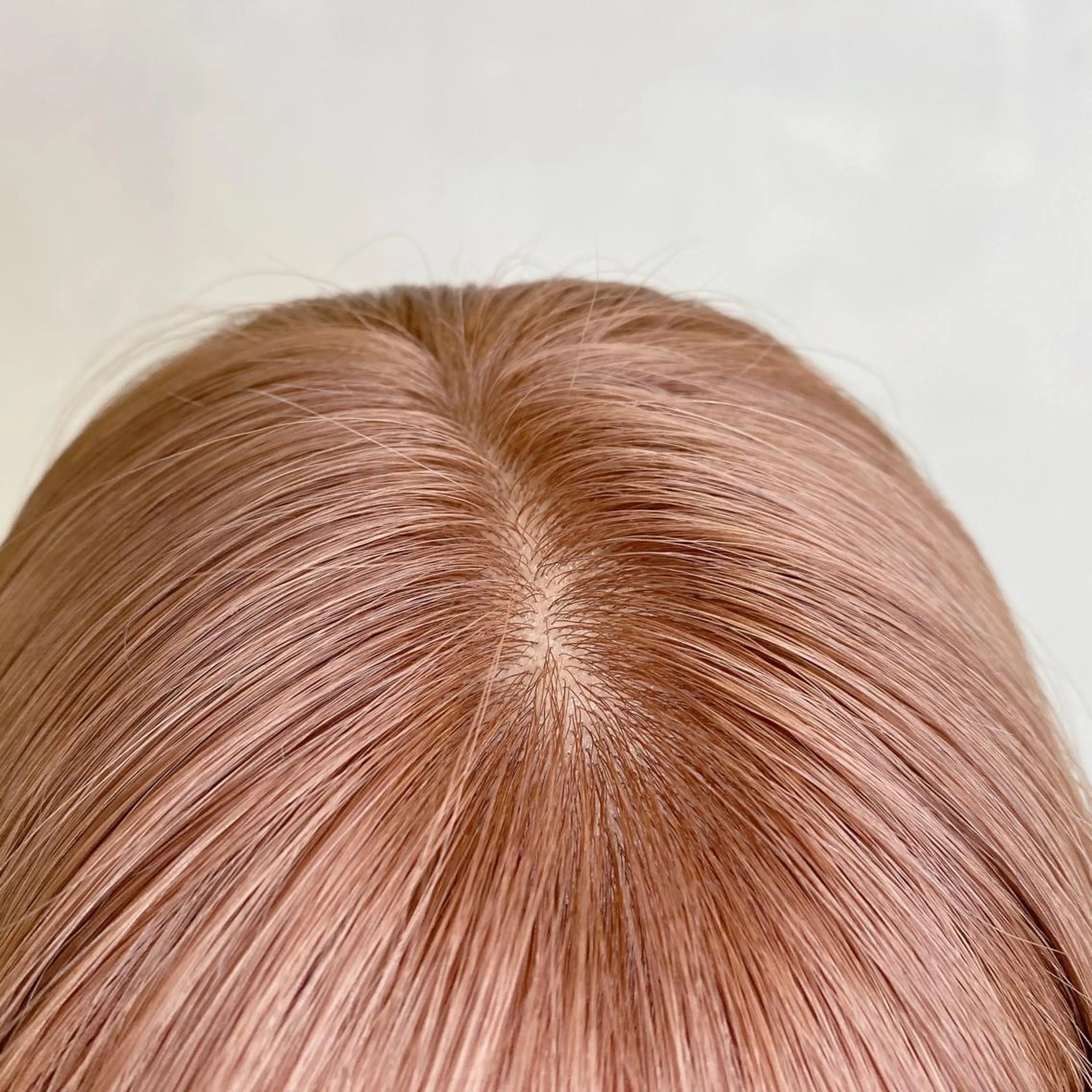 ミディアム カラー ベレーザ渋谷所属・🦋ハイトーン・髪質 改善🦋成嶋 朋希のヘアスタイル