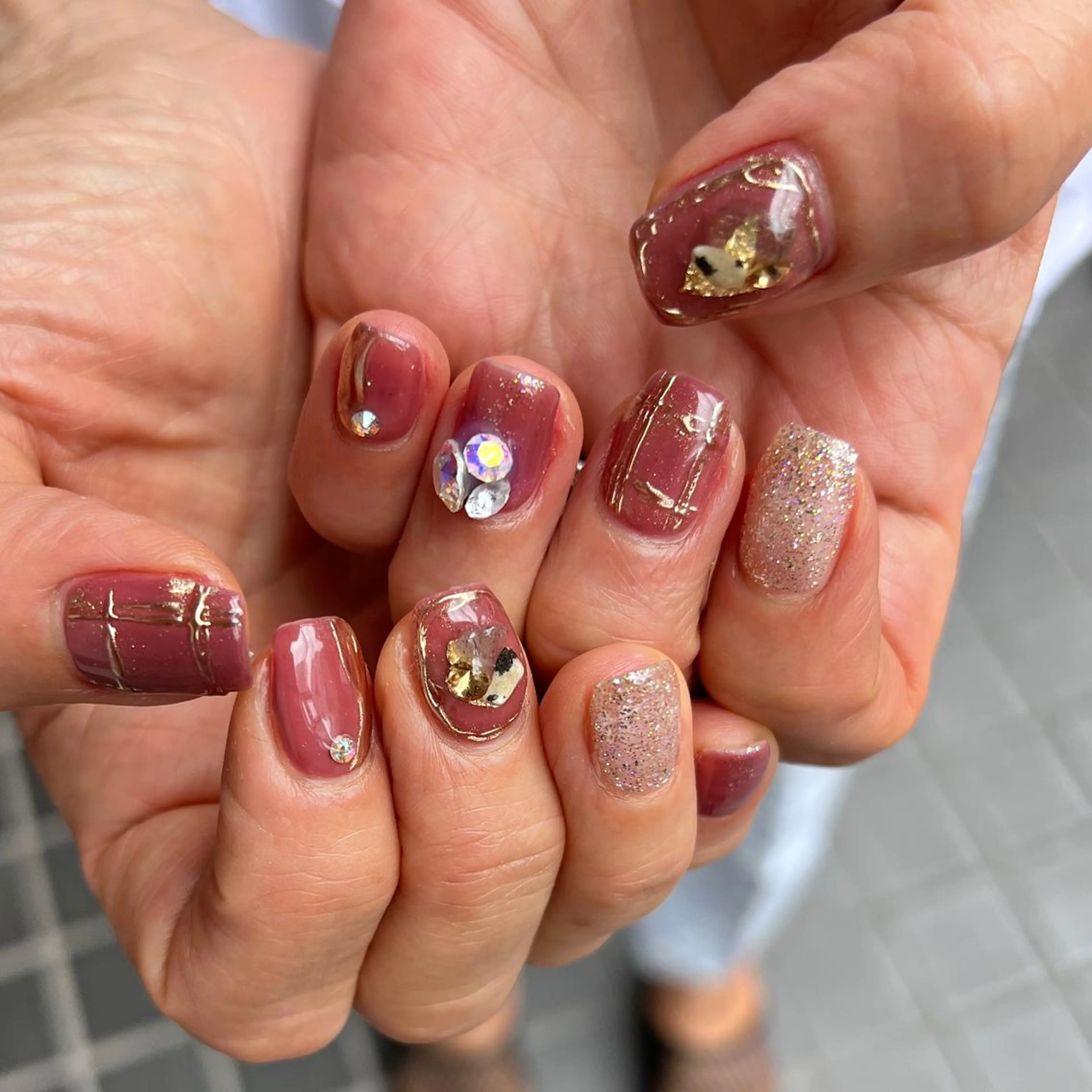 ネイル ハンドネイル 河野 弥月のネイルデザイン