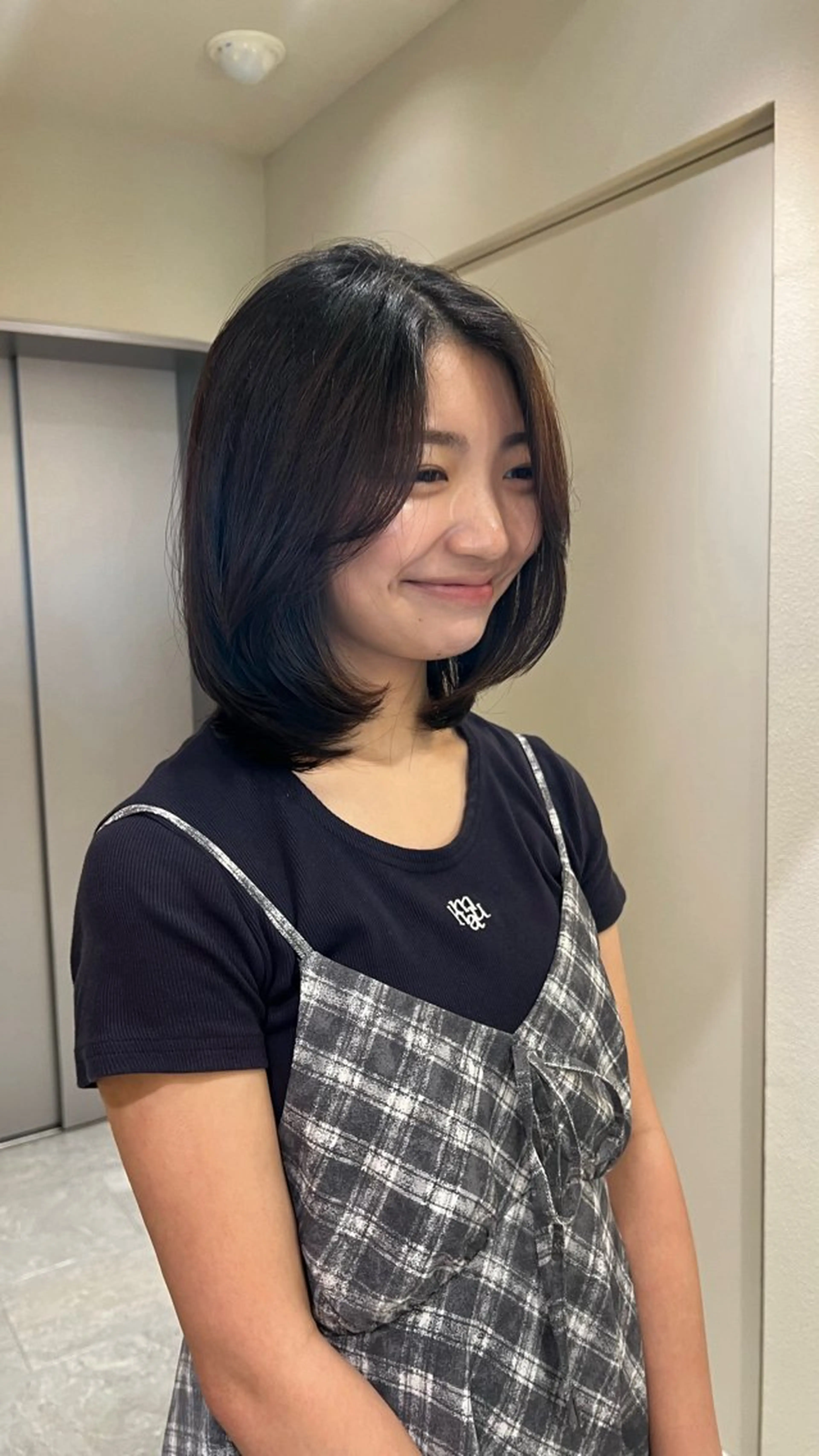 ミディアム 高橋 麻冬　久屋大通店のヘアスタイル