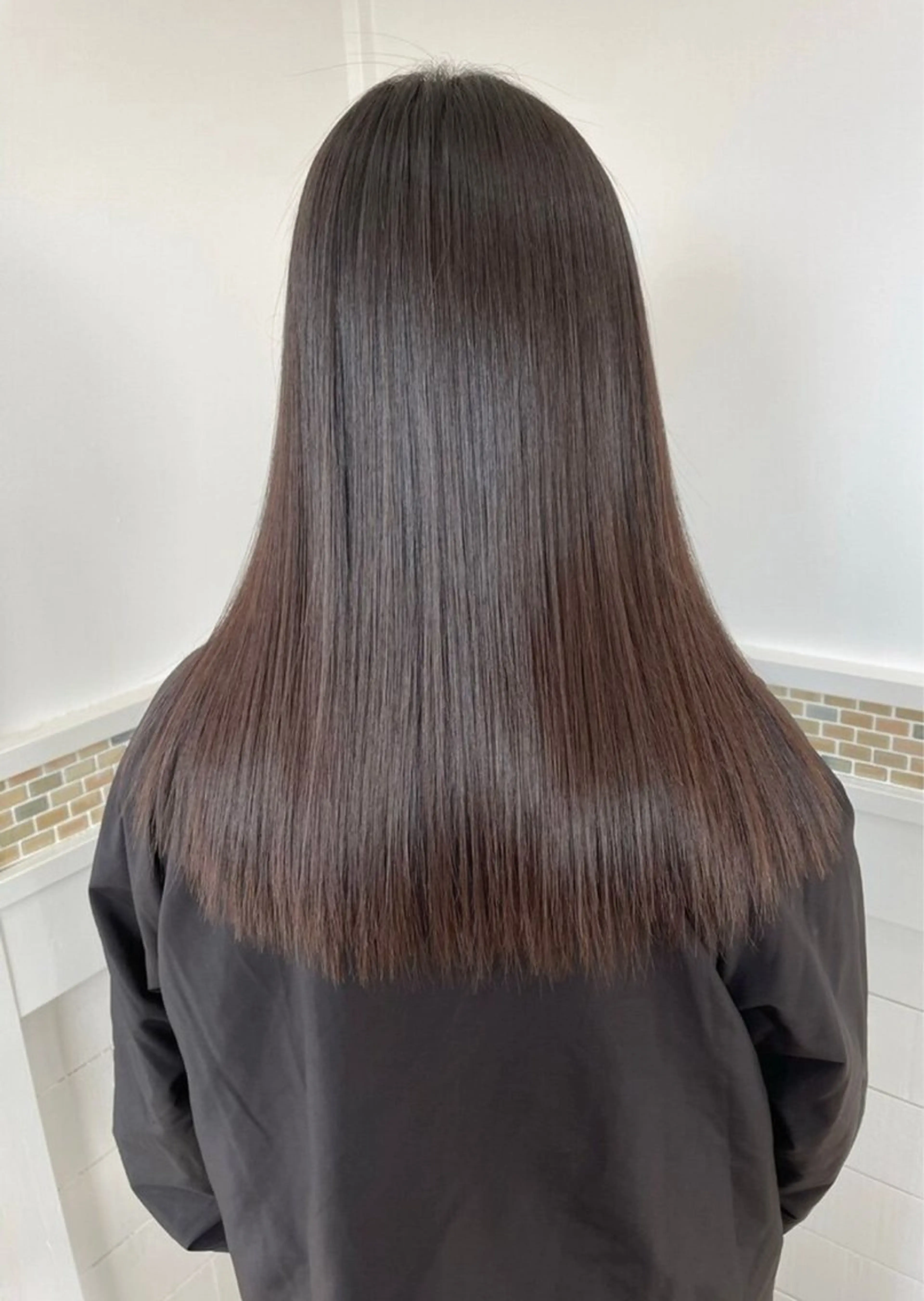 ノンダメージストレート+シャンプーブローの写真